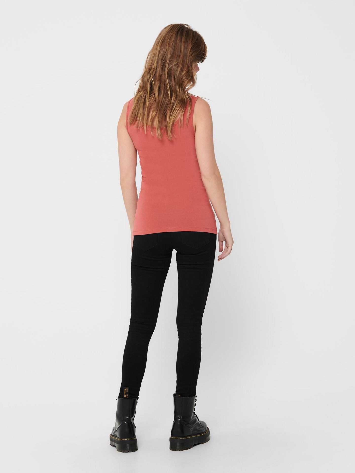 Only ONLLIVE LOVE LIFE S/L TANK TOP NOOS - Mineral Red Mineral Red 2900126169019 Only ONLLIVE LOVE LIFE S/L TANK TOP NOOS - Mineral Red Mineral Red 2900126169019