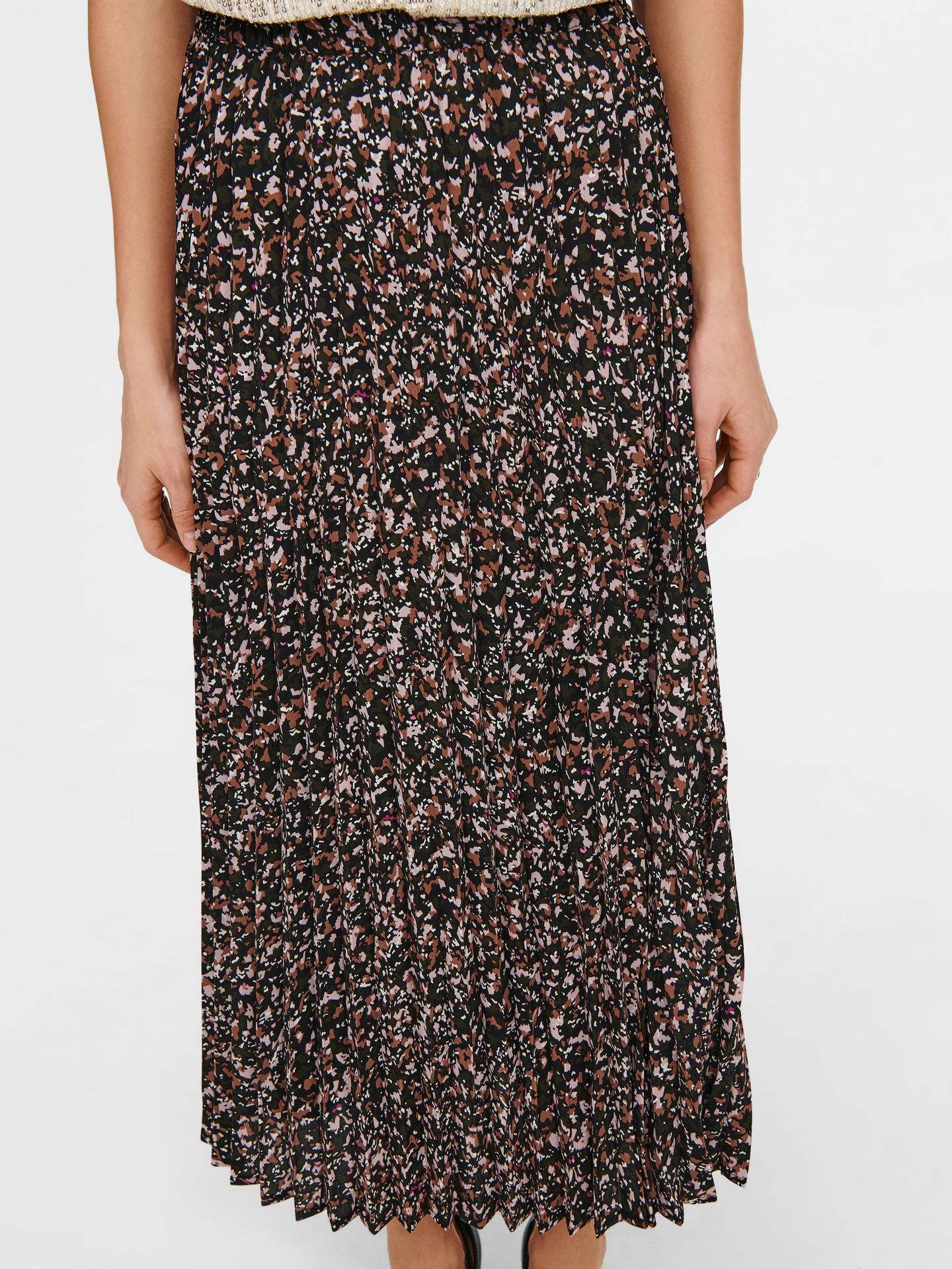 Only ONLALMA LIFE POLY PLISSE SKIRT AOP - Black/WILD GR Black/LEO AOP 2900126341040 Only ONLALMA LIFE POLY PLISSE SKIRT AOP - Black/WILD GR Black/LEO AOP 2900126341040