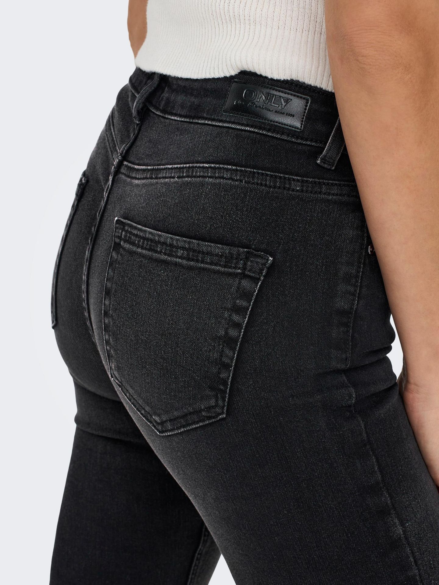 Only ONLBLUSH LIFE MID SK DNM REA1099 NO - Black Denim/ Black Denim/NAS244 00094369-EKA26011400000643