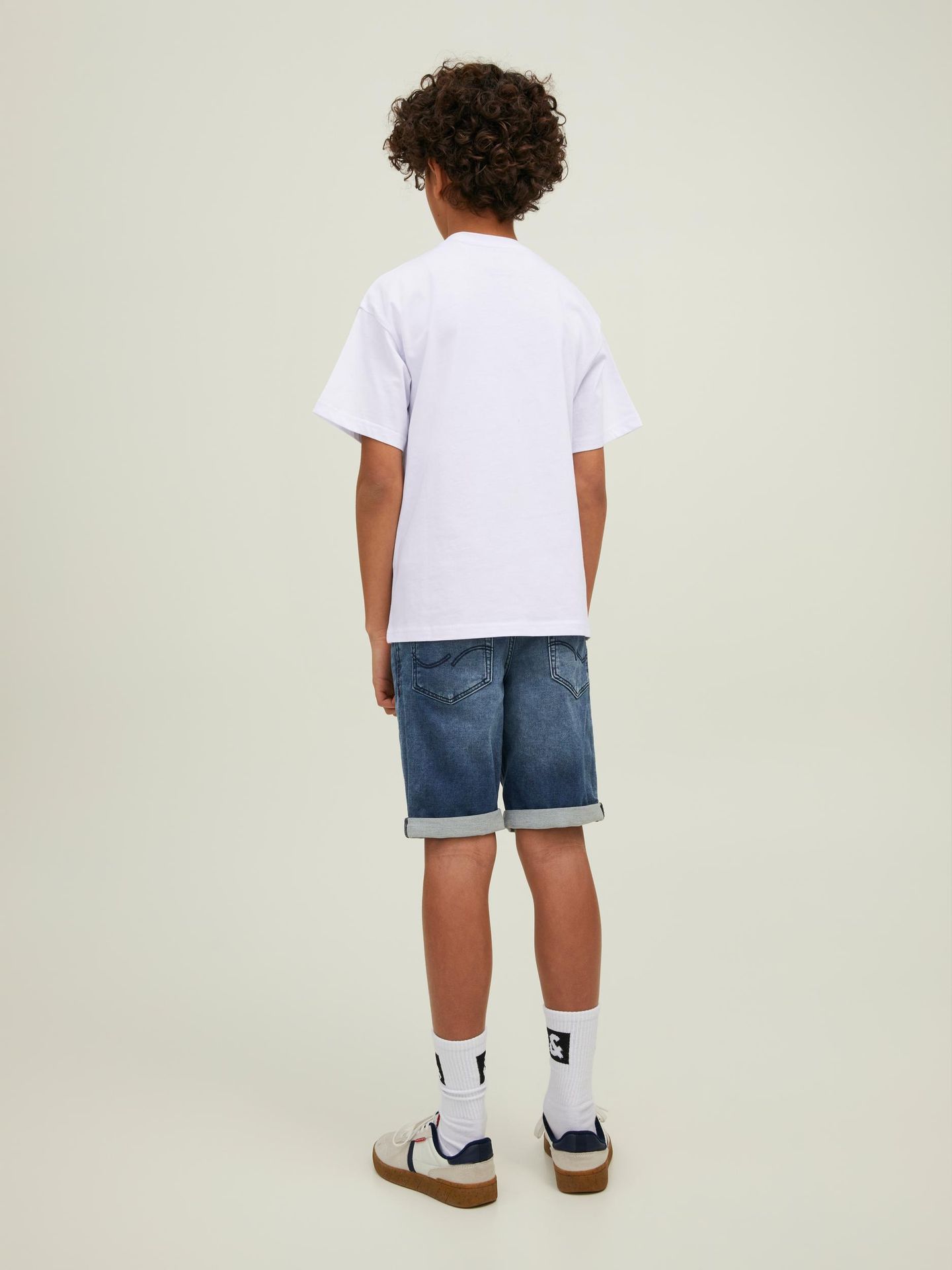 Jack & Jones JCOGRAPHIC TEE SS CREW NECK LN JNR - White/LOOSE White/SLIM FIT 2900128182030