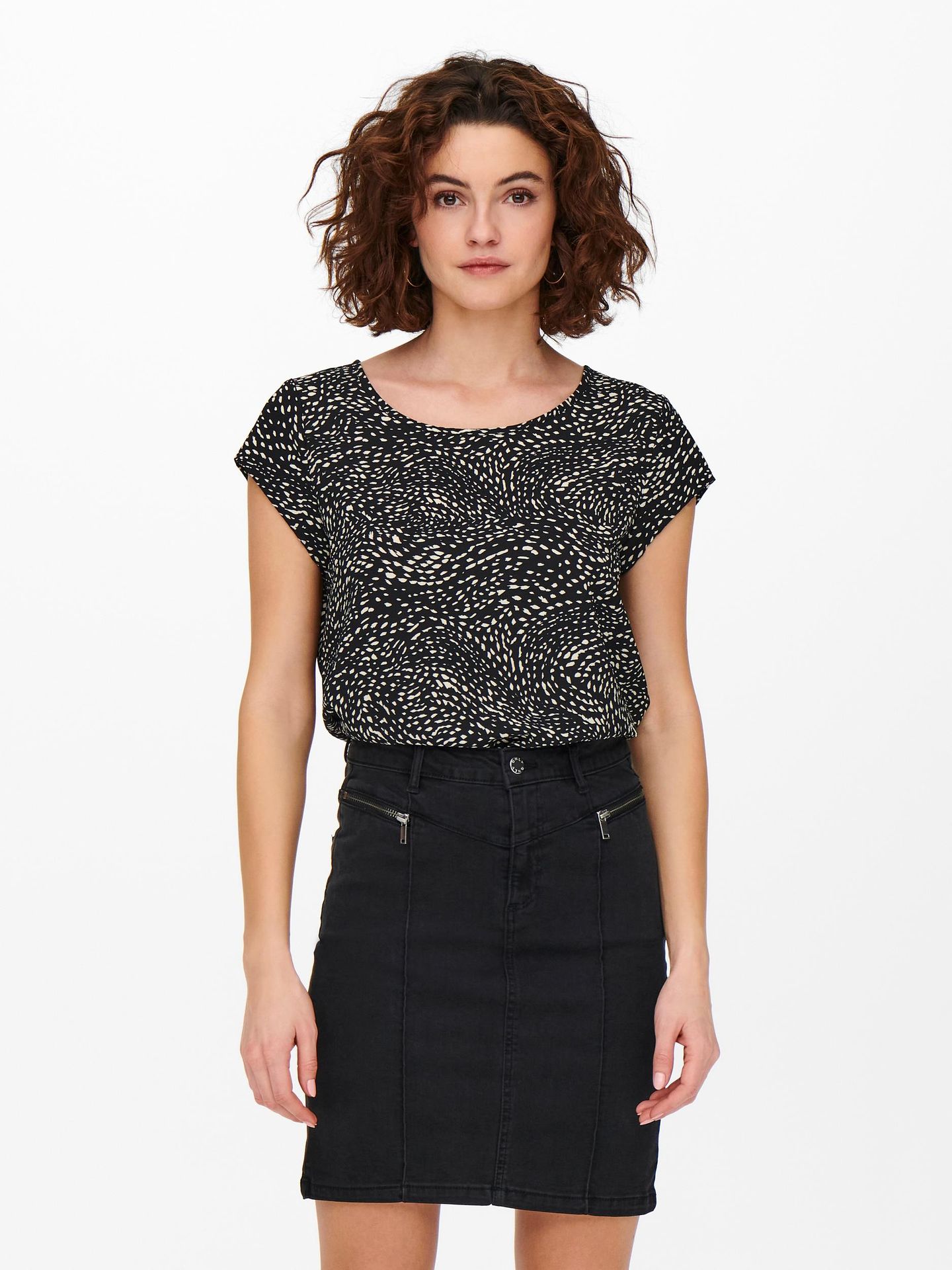 Only ONLVIC S/S AOP TOP NOOS PTM Black/BLURRY DOT 2900139395016