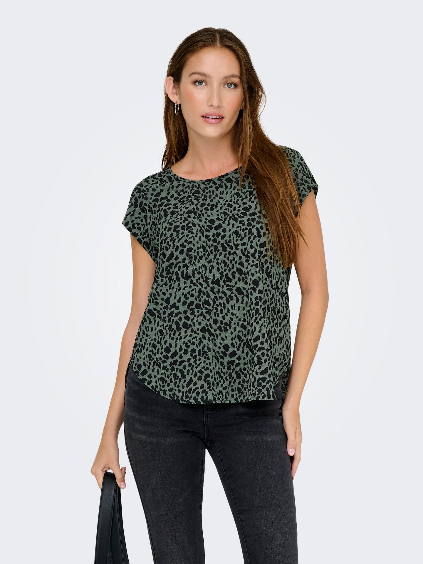Only ONLVIC S/S AOP TOP NOOS PTM Laurel Wreath/BLACK ANIMAL 2900158405031