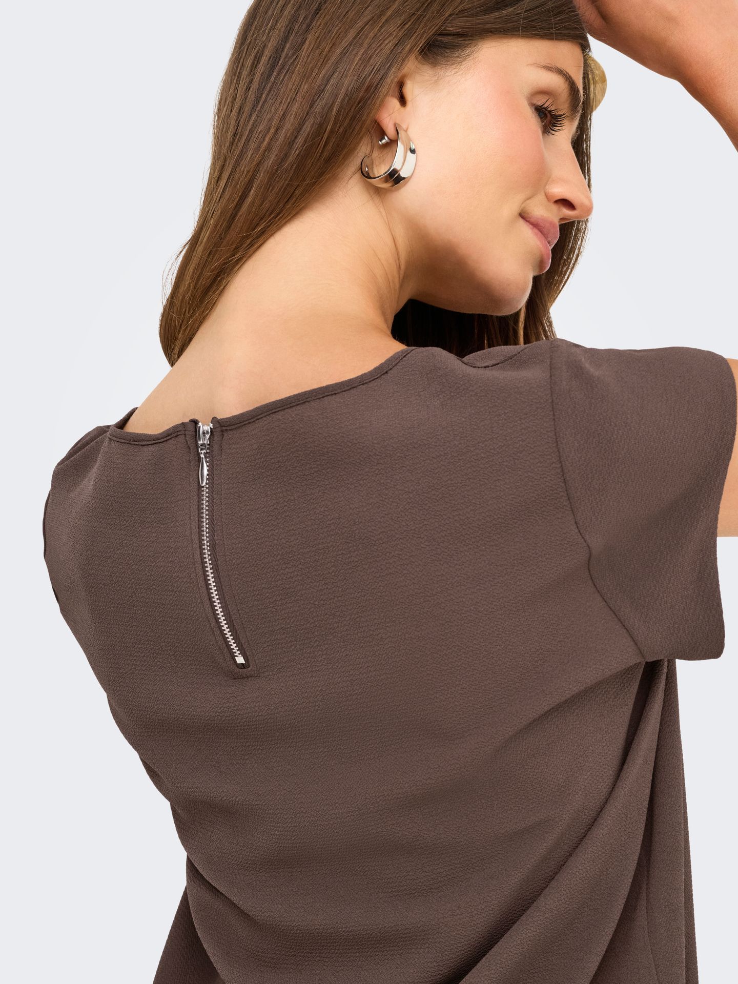 Only ONLVIC S/S SOLID TOP NOOS PTM Chocolate Martini 2900158412022 Only ONLVIC S/S SOLID TOP NOOS PTM Chocolate Martini 2900158412022
