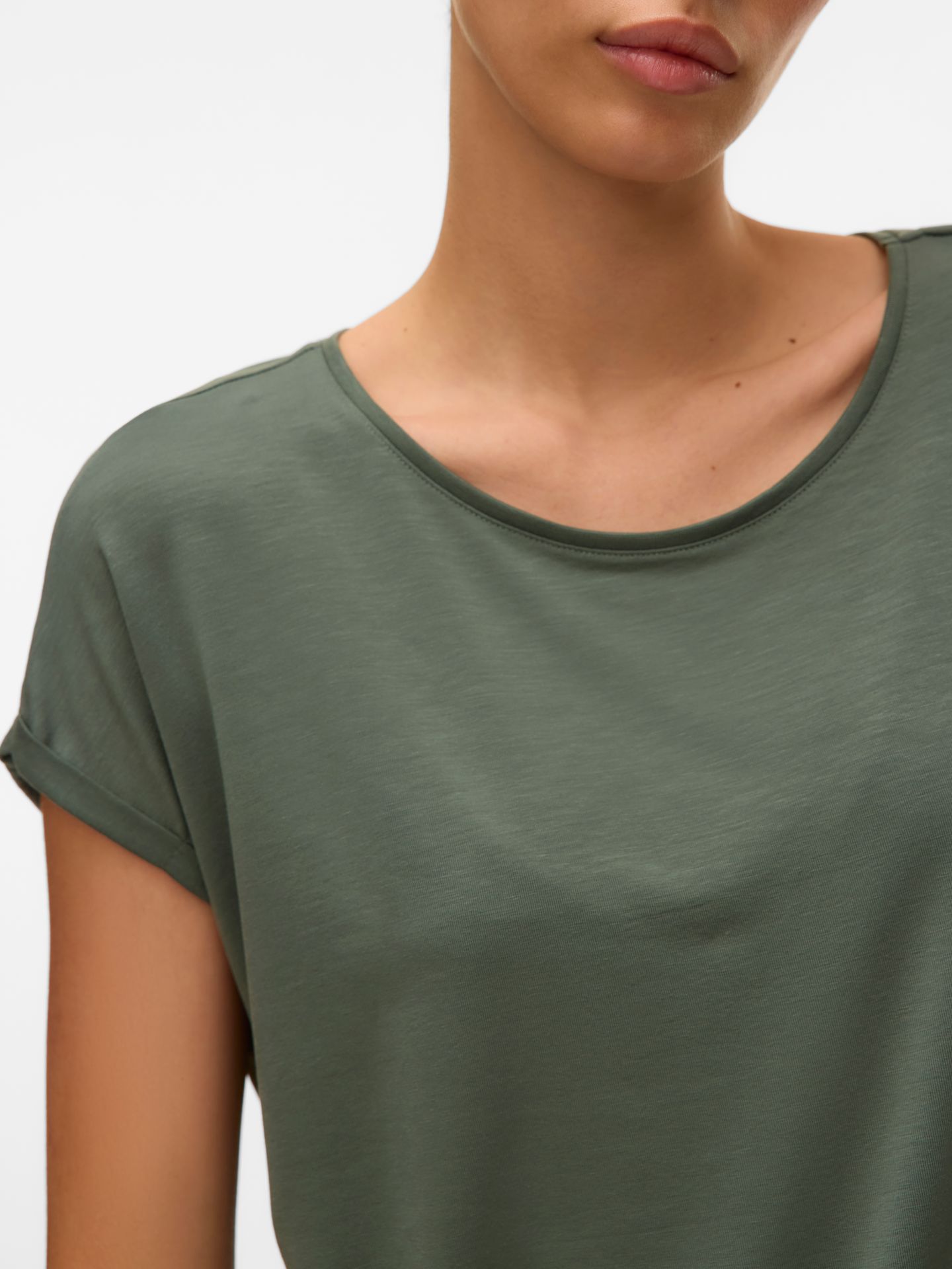 Vero Moda VMAVA PLAIN SS TOP GAJRS NOOS Laurel Wreath 2900135719038