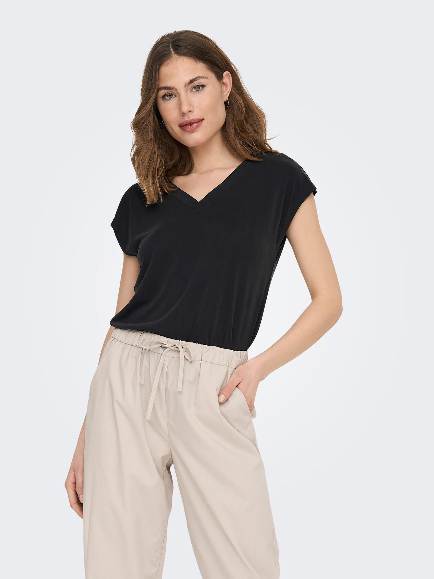 Only ONLFREE S/S MODAL V-NECK TOP JRS NO Black 2900135915034