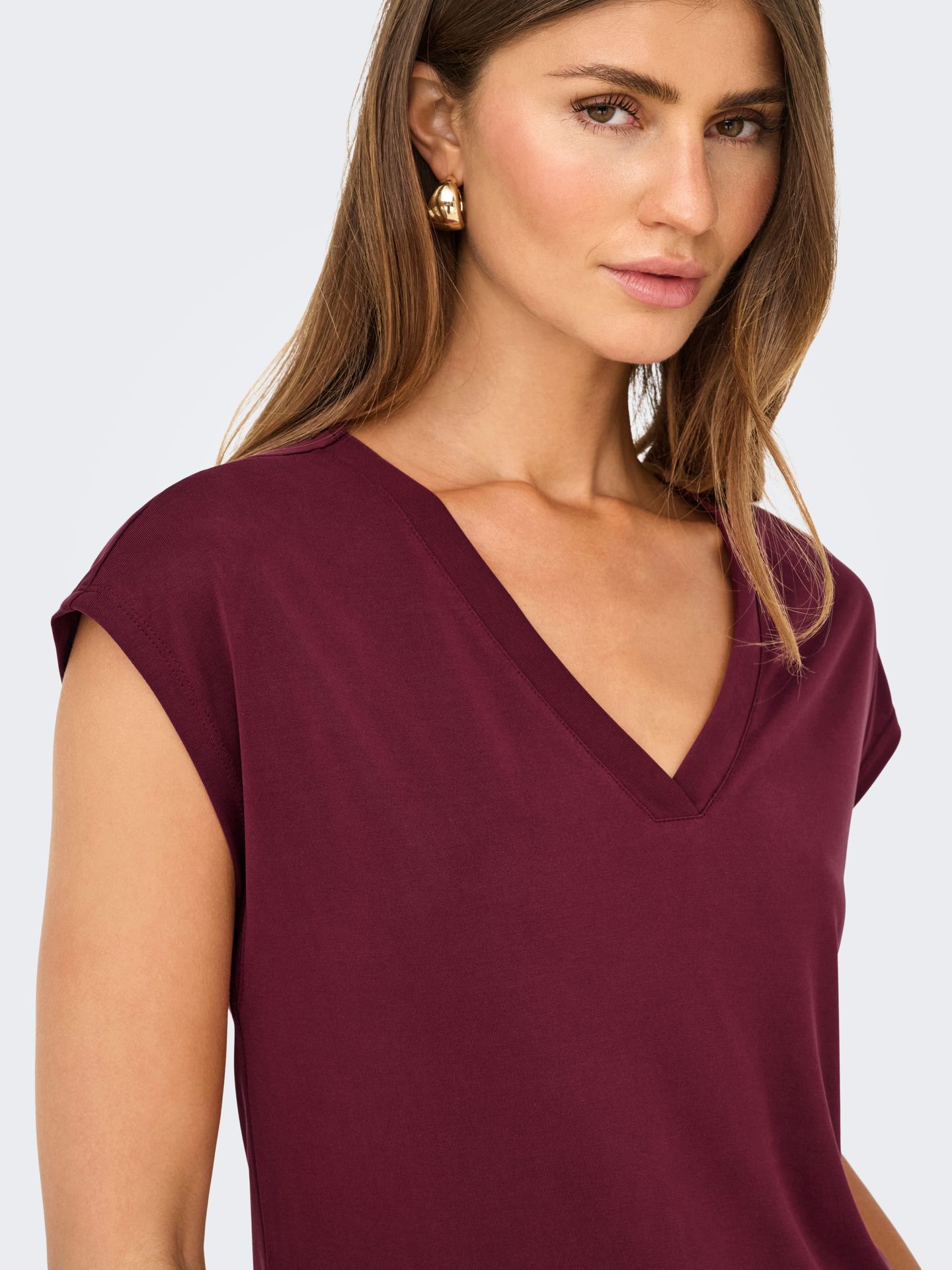 Only ONLFREE S/S MODAL V-NECK TOP JRS NO Tawny Port 2900168180058