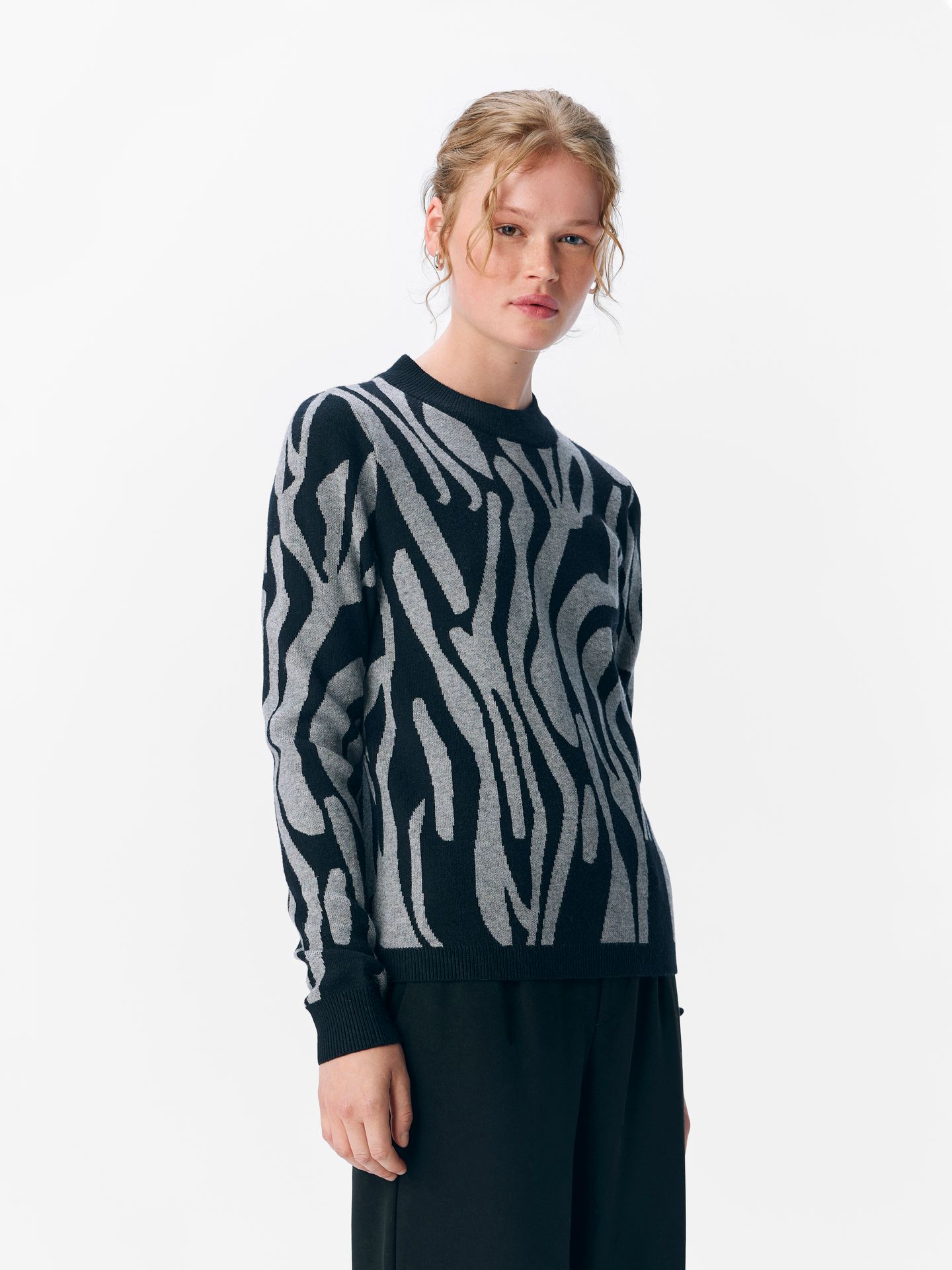 Object OBJRAY L/S  KNIT PULLOVER AOP NOOS Black/Mgm abstract 2900159669012