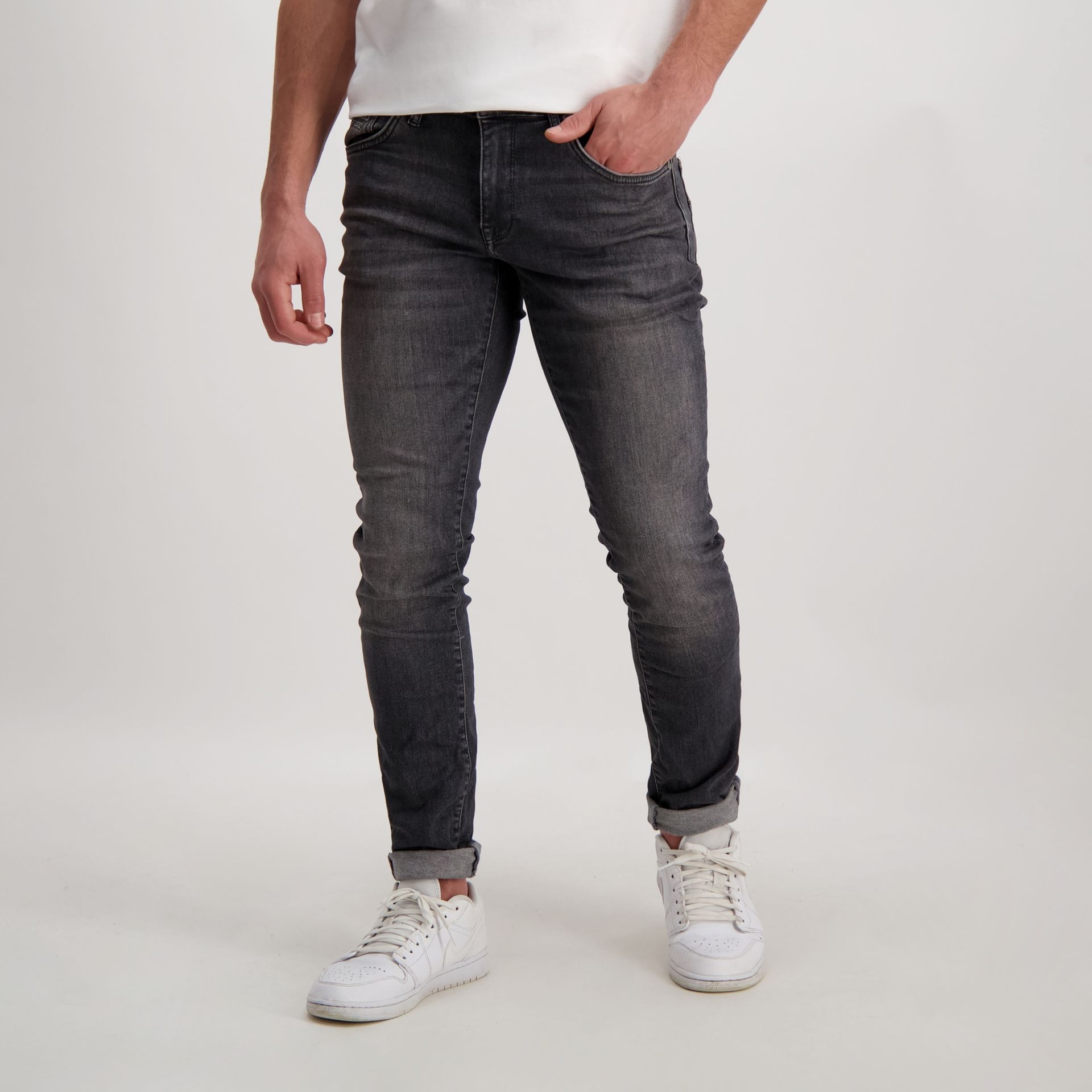 Cars jeans Jeans Bates Slim fit 41 black used 00102503-EKA03000200000011