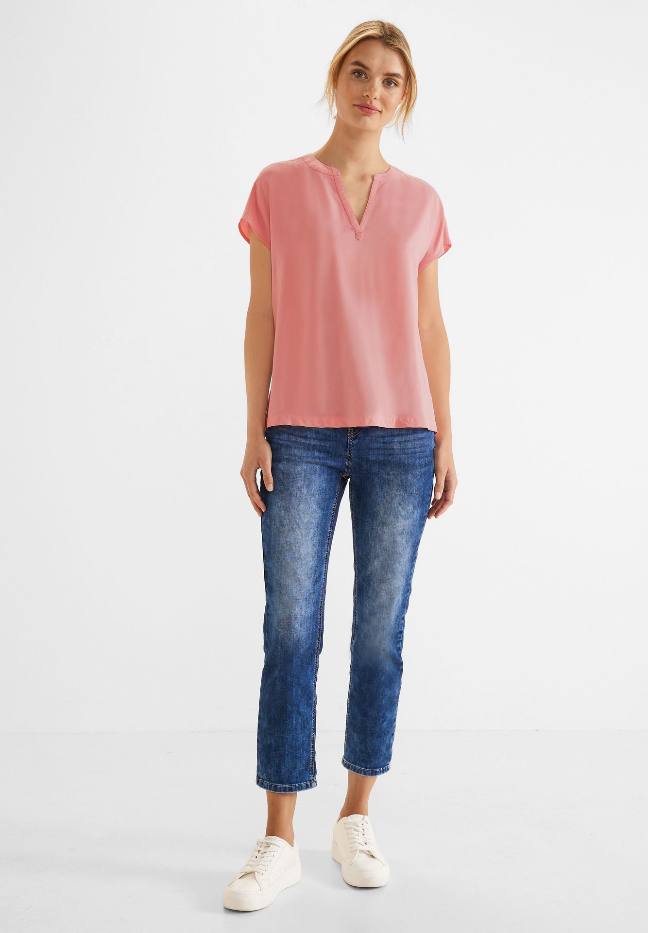 Street-One Shirtblouse w splitneck solid berry shake 2900137489069 Street-One Shirtblouse w splitneck solid berry shake 2900137489069