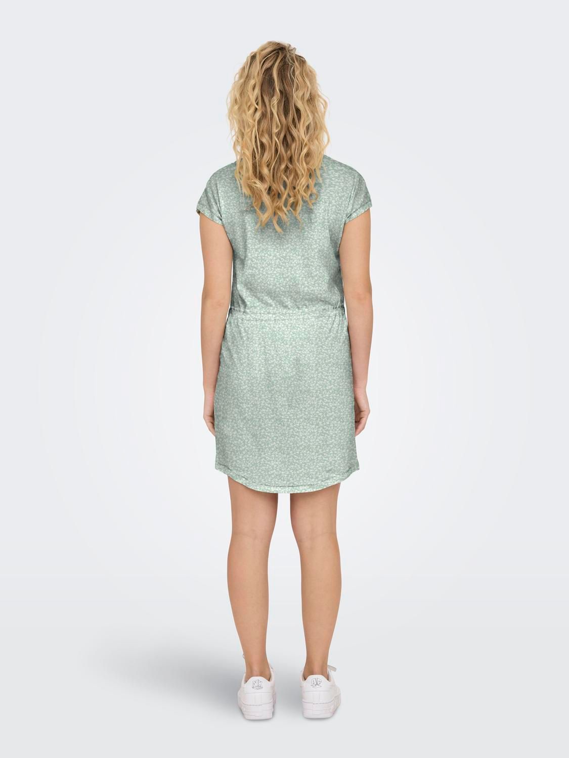 Only ONLMAY S/S DRESS NOOS Subtle Green/Mia ditsy 2900147024038