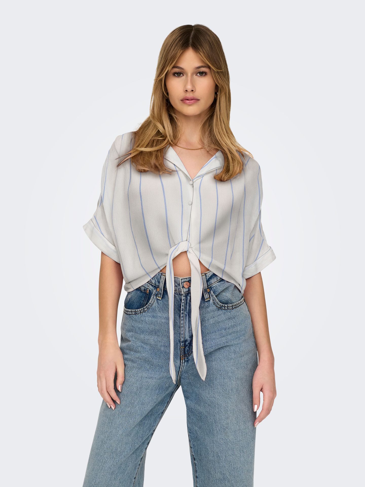 Only ONLPAULA LIFE S/S TIE SHIRT WVN NOO Cloud Dancer/WIDE BLUE BONNET STRIP 2900156485042