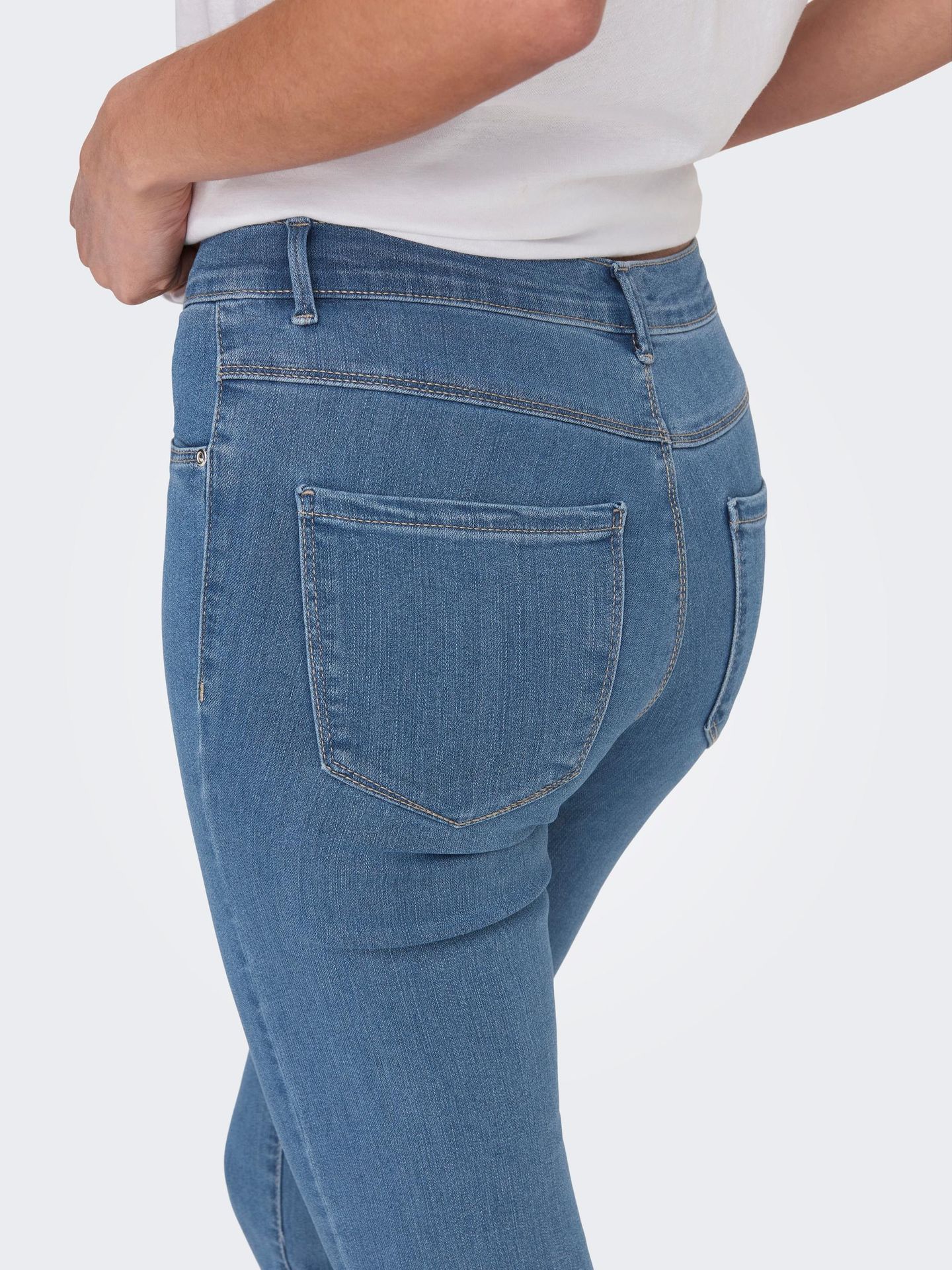 Only ONLRAIN LIFE REG SK KNICKERS DNM NO Light Blue Denim 2900138939020