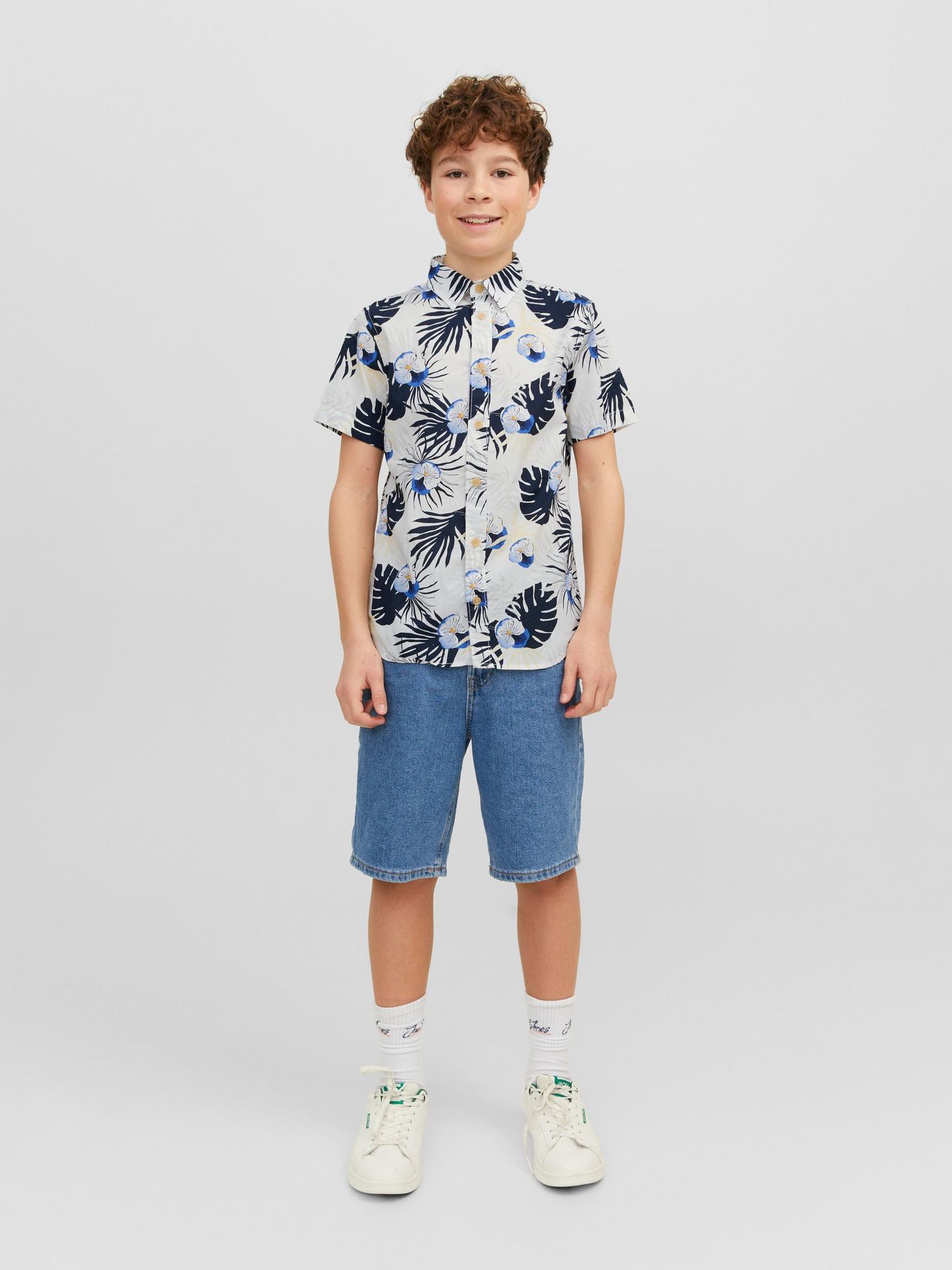 Jack & Jones JORJAMES TULUM AOP SHIRT SS JNR Cloud Dancer 2900139381040
