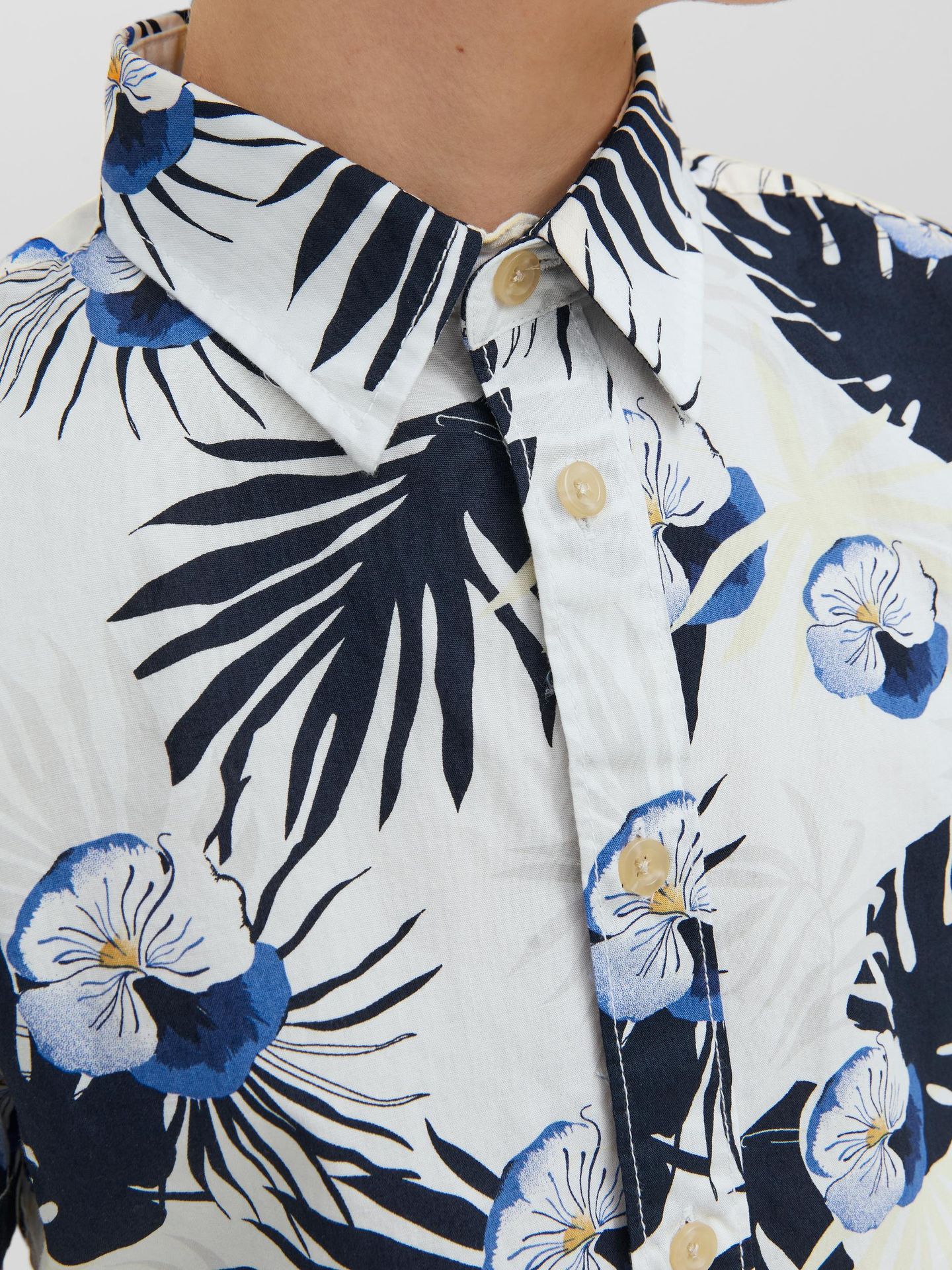 Jack & Jones JORJAMES TULUM AOP SHIRT SS JNR Cloud Dancer 2900139381040