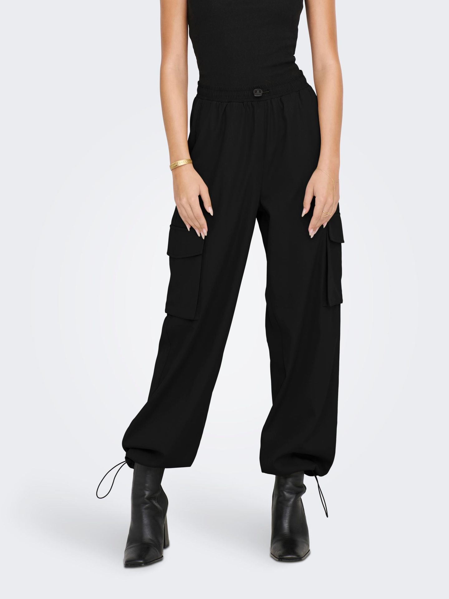 Only ONLCASHI CARGO PANT WVN NOOS Black 2900139558022