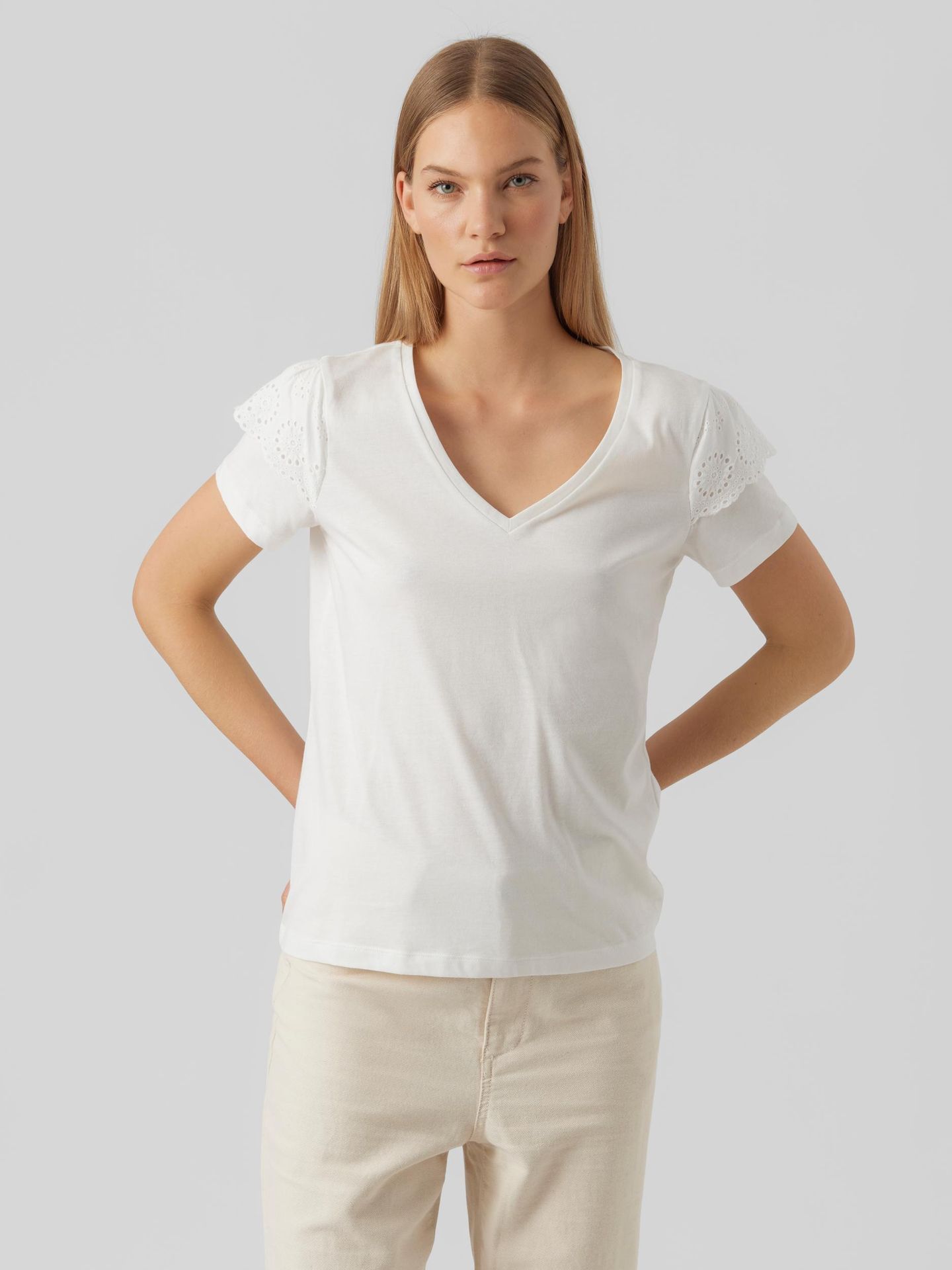 white v neck top womens