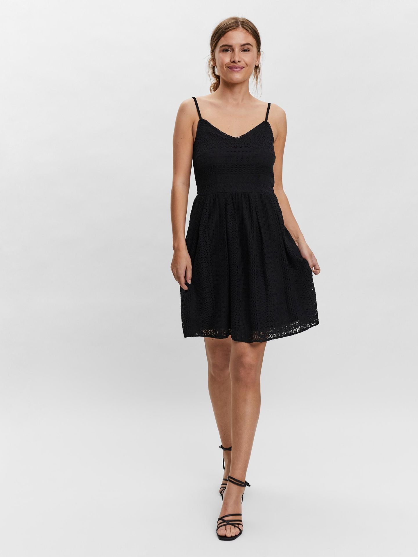 Vero Moda VMHONEY LACE PLEATED SINGLET DRESS Black 00104497-EKA26011400000025