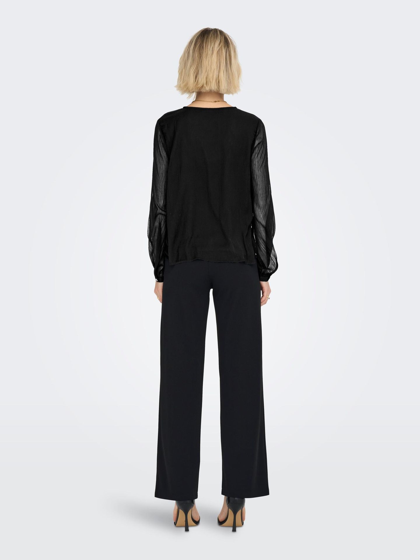 Only ONLLUNA L/S V-NECK TOP NOOS PTM Black 2900140713021