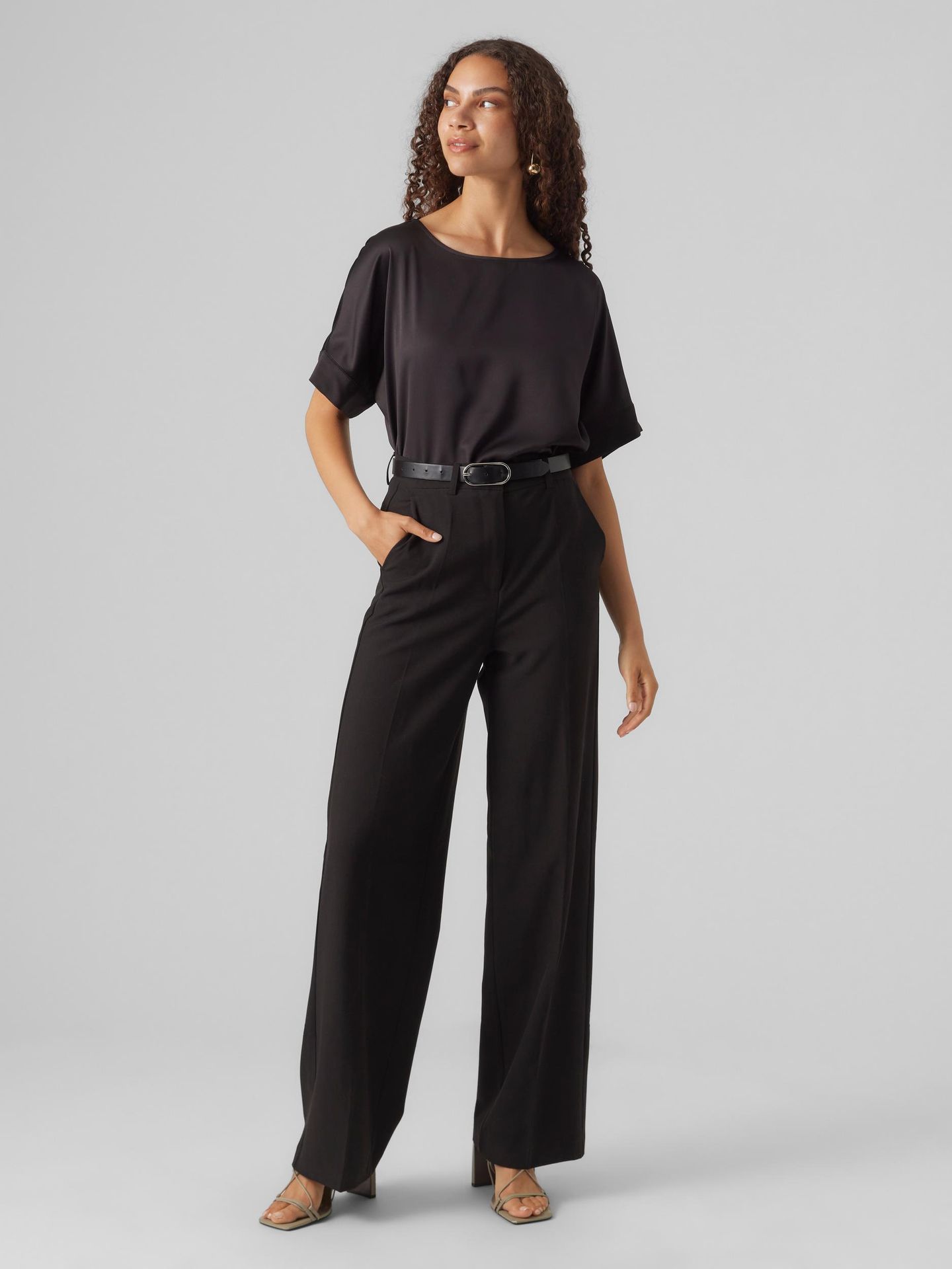 Vero Moda VMMERLE 2/4 O-NECK TOP WVN GA NOOS Black 2900140718026