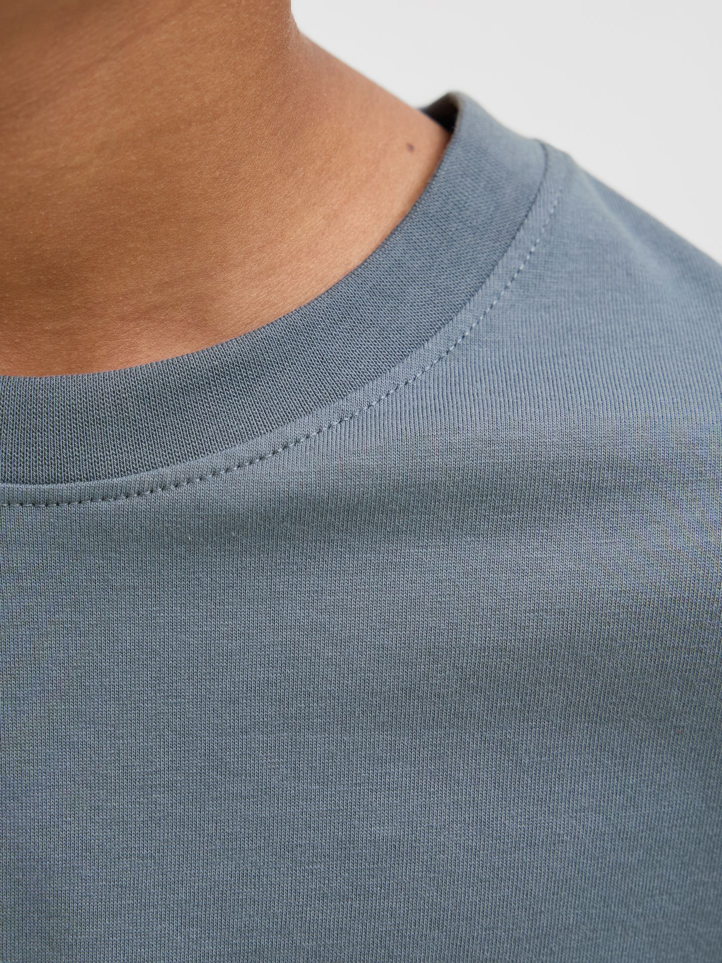 Jack & Jones JORVESTERBRO TEE SS CREW NECK NOOS Stormy Weather/LOOSE 2900154863040