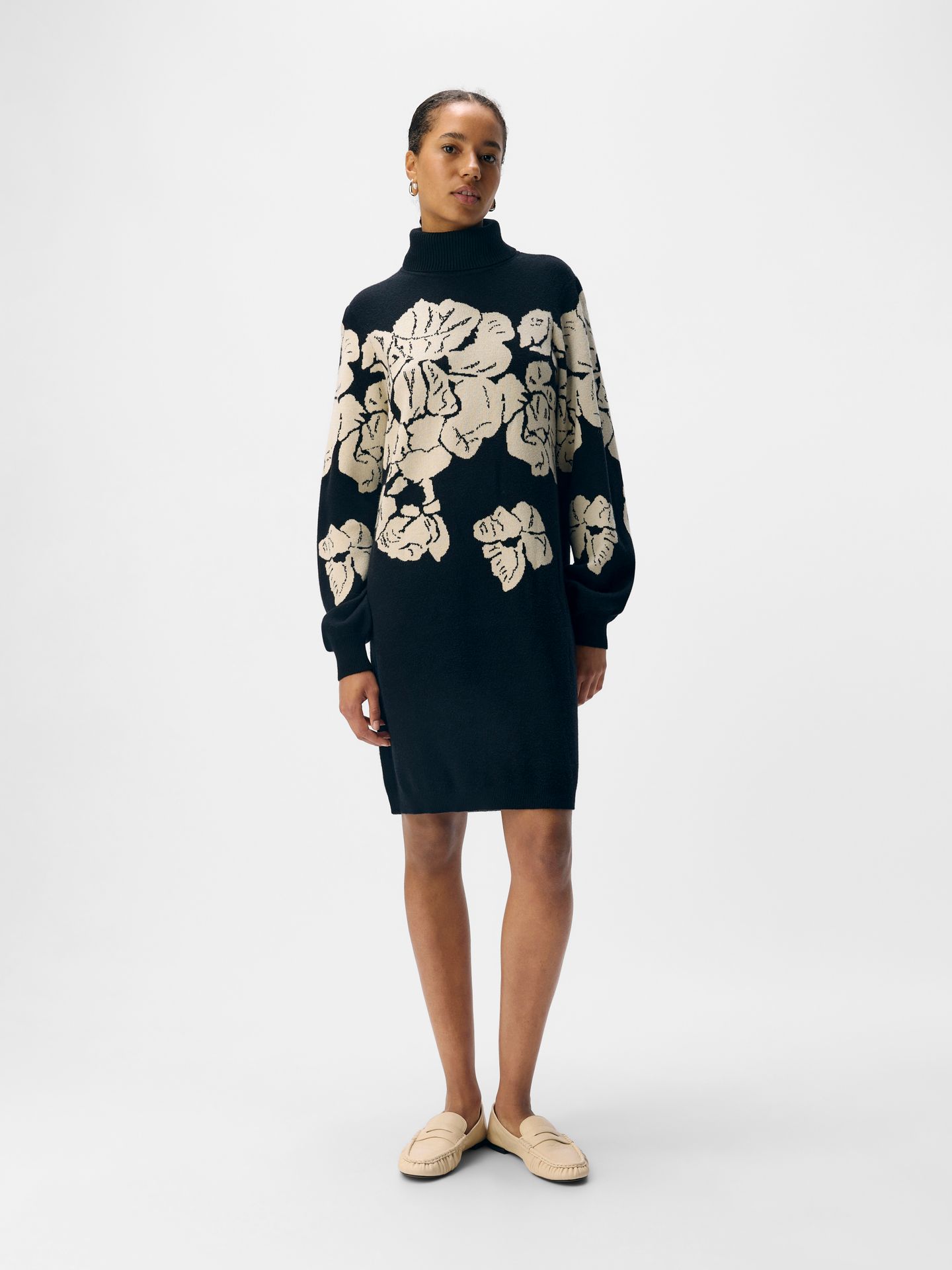 Object OBJRAY L/S KNIT ROLLNECK DRESS AOP Black/Sandshell flowers 2900158873014