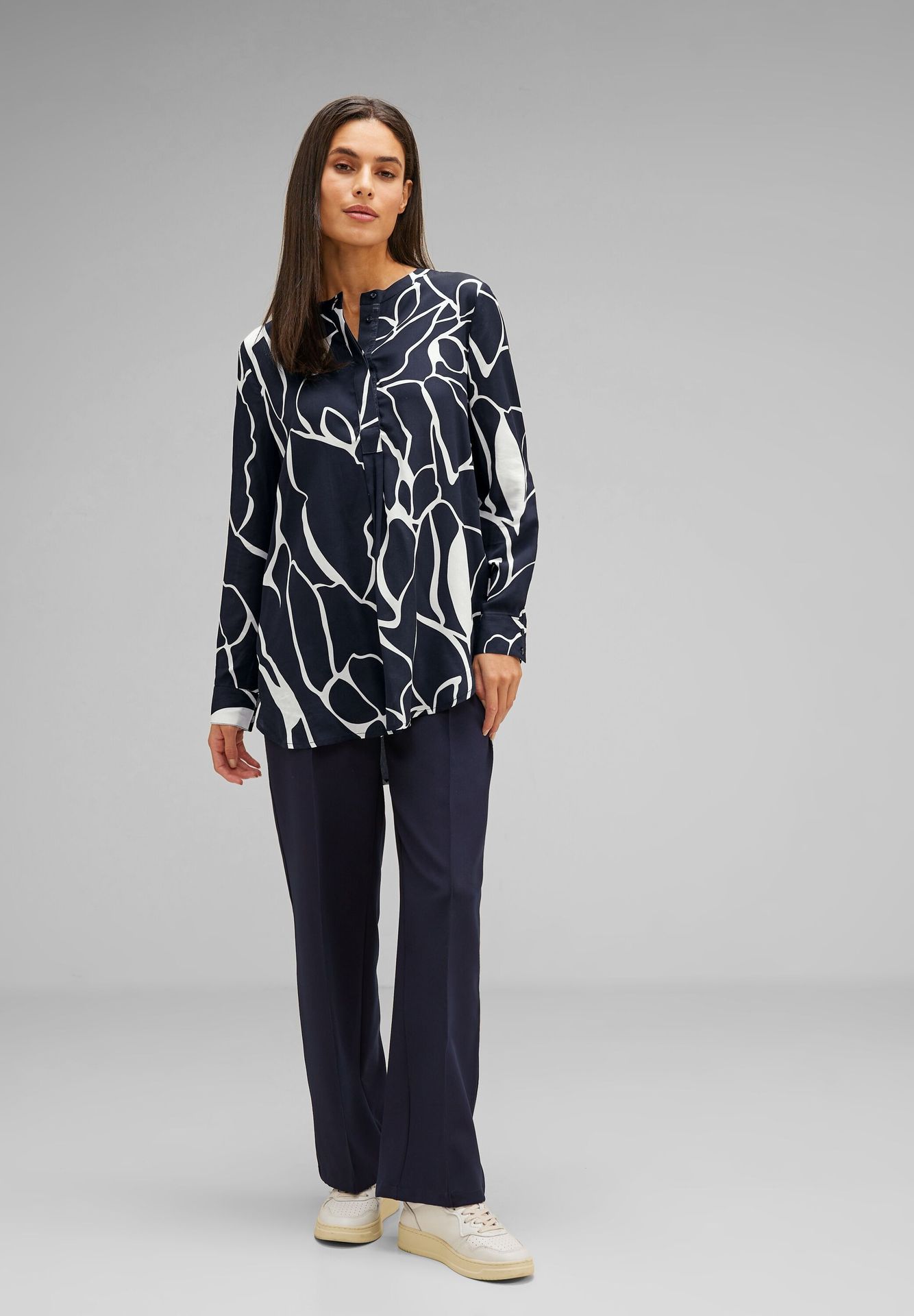 Street-One Printed longblouse w tape deep blue 2900143540068