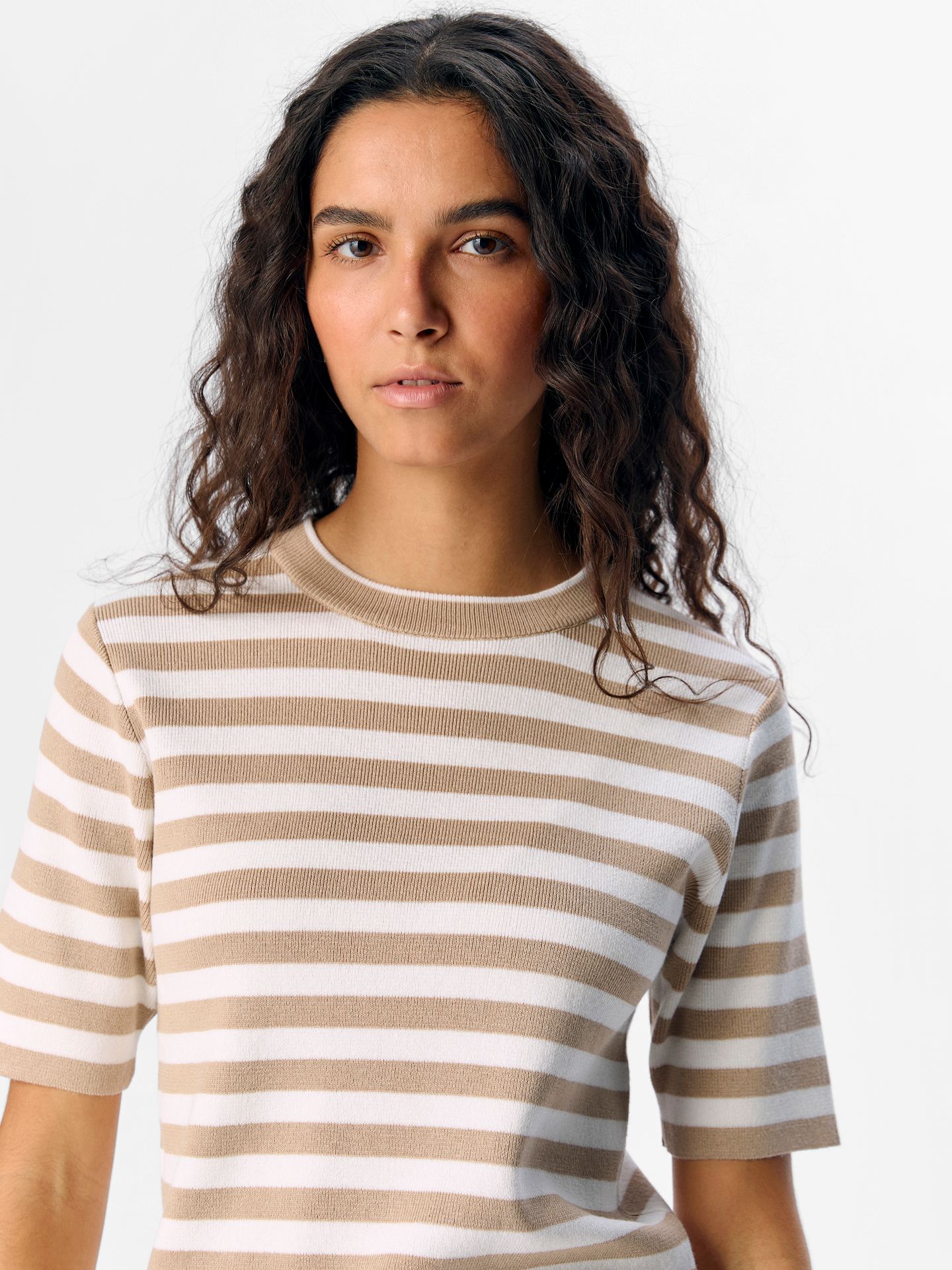 Object OBJESTER S/S NEW KNIT PULLOVER NOOS Humus/Cloud dancer 2900154250024