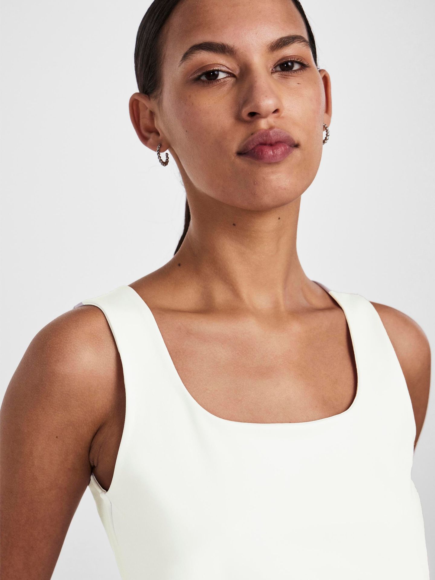 Pieces PCNEJA SL REVERSIBLE TOP NOOS BC Bright White 2900145963063 Pieces PCNEJA SL REVERSIBLE TOP NOOS BC Bright White 2900145963063