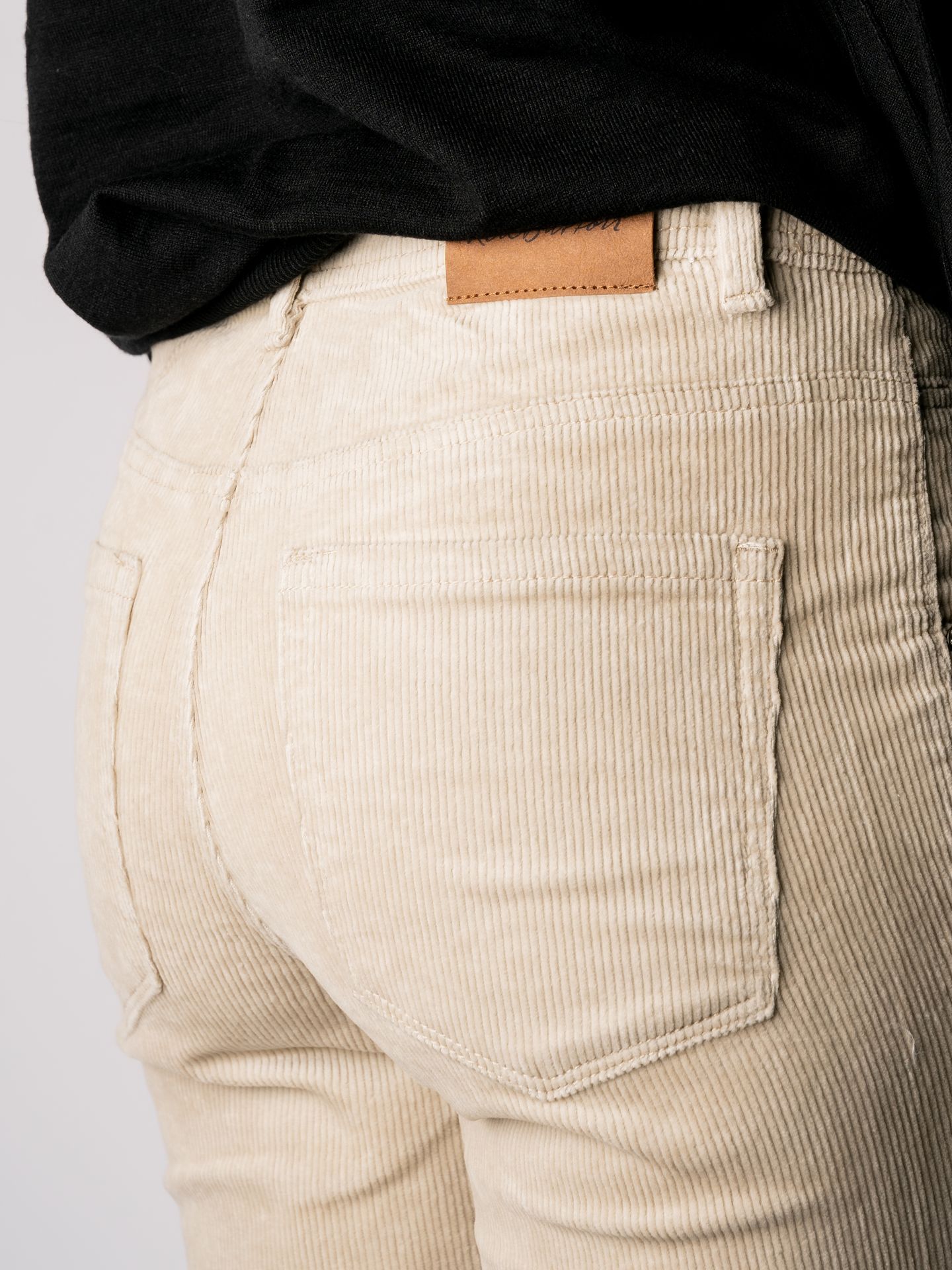 Red Button Bibette 10W cord stone87 2900146353023