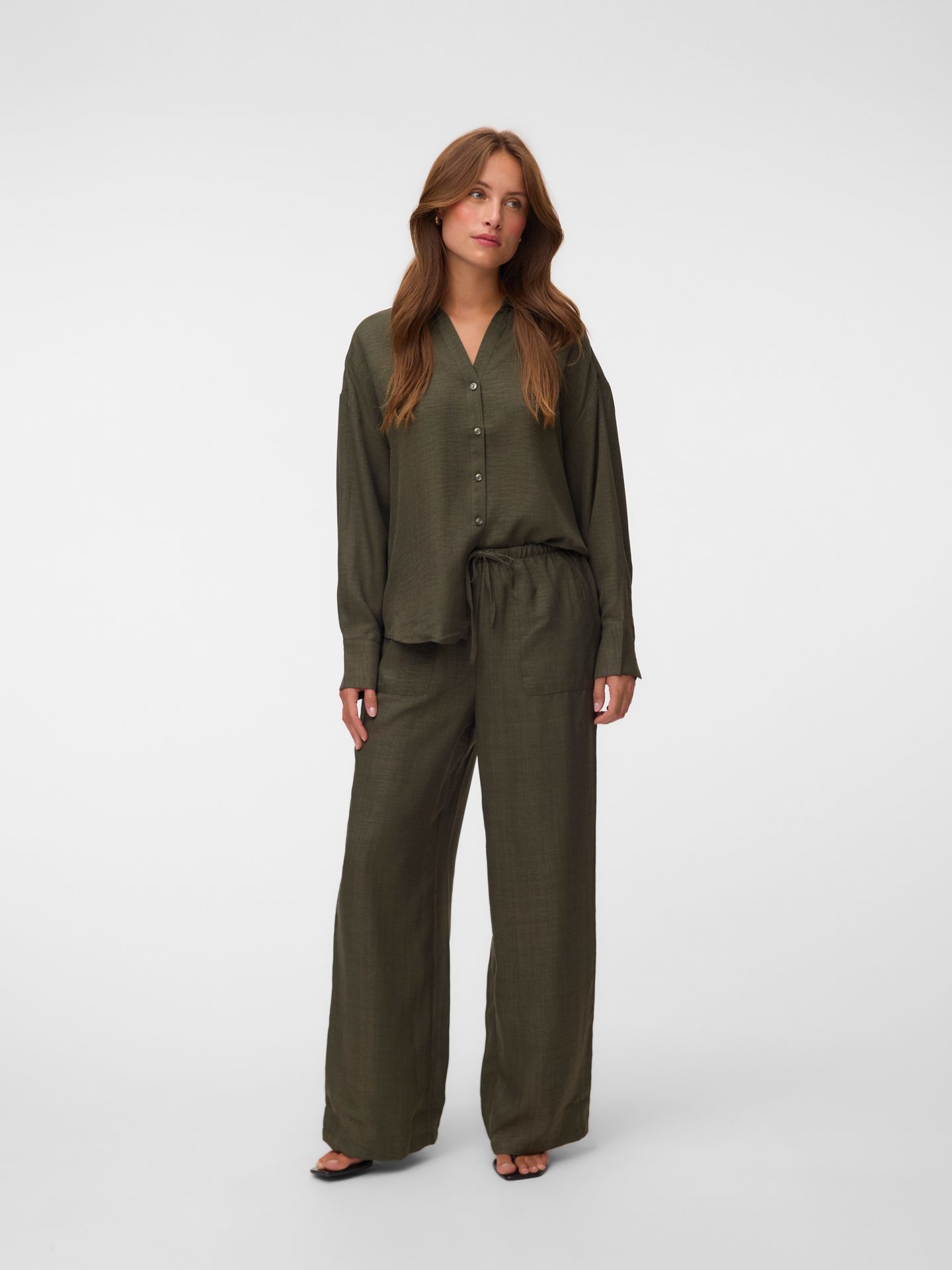 Vero Moda VMMELANEY QUEENY LS SHIRT WVN NOOS Forest Night 00108662-EKA26011400003610