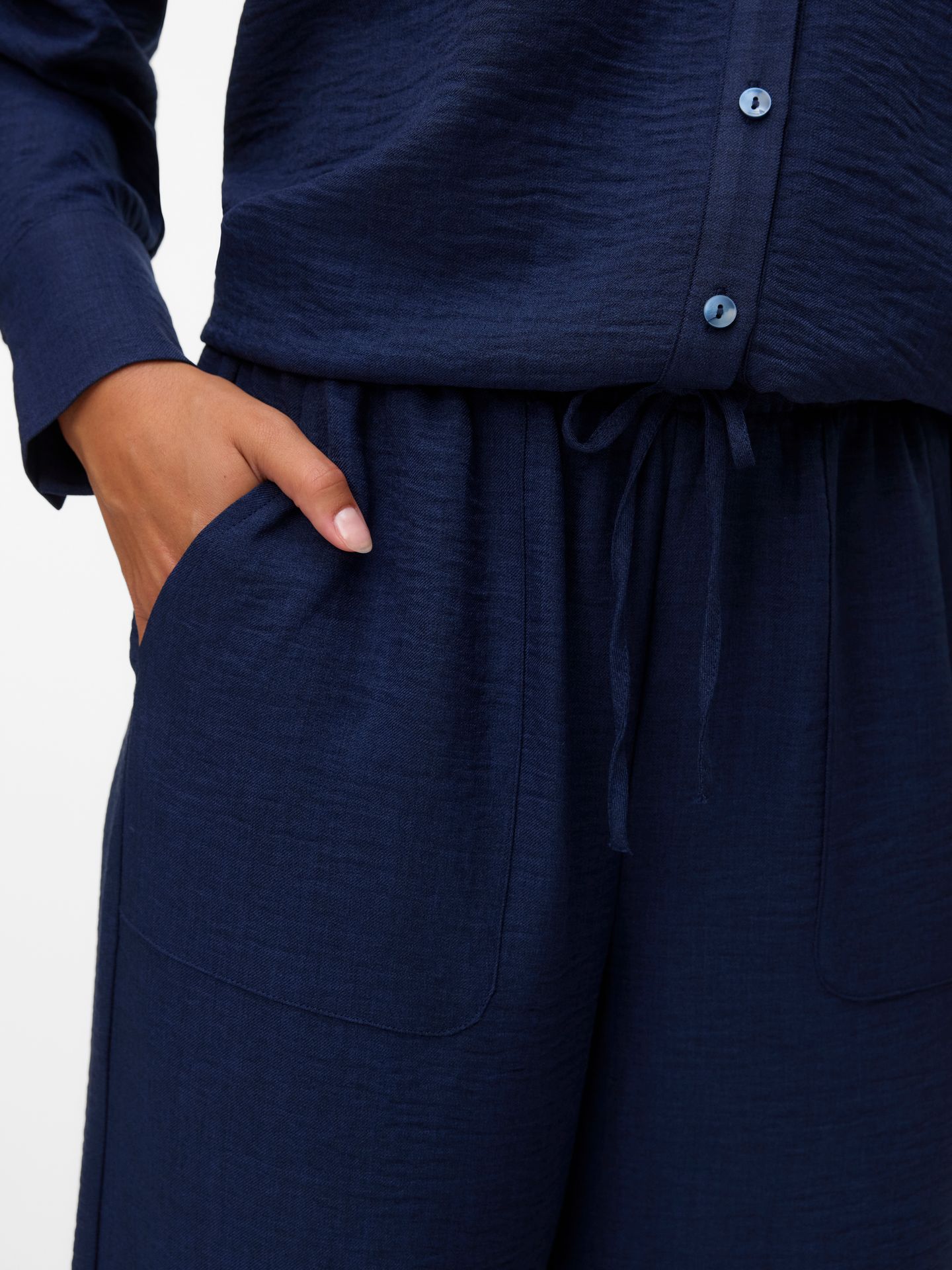 Vero Moda VMMELANEY HW LOOSE PANT WVN GA NOOS Navy Blazer 2900158515013 Vero Moda VMMELANEY HW LOOSE PANT WVN GA NOOS Navy Blazer 2900158515013