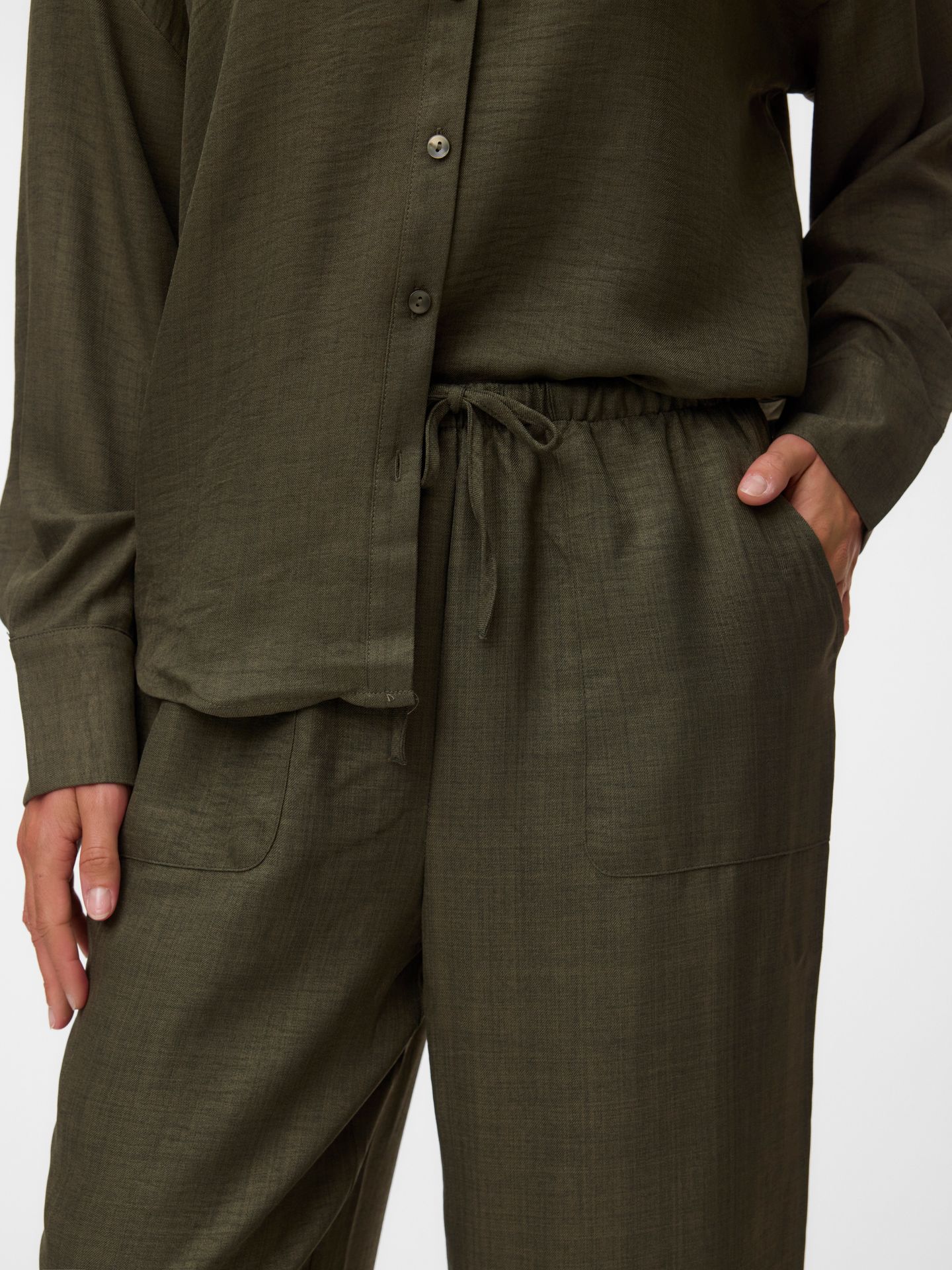 Vero Moda VMMELANEY HW LOOSE PANT WVN GA NOOS Forest Night 2900167989027