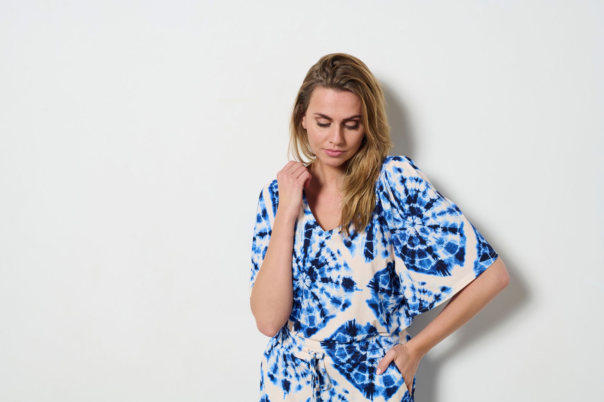 &Co Woman LINDSEY TIE-DYE 43076 bl-light navy multi 2900147968073 &Co Woman LINDSEY TIE-DYE 43076 bl-light navy multi 2900147968073