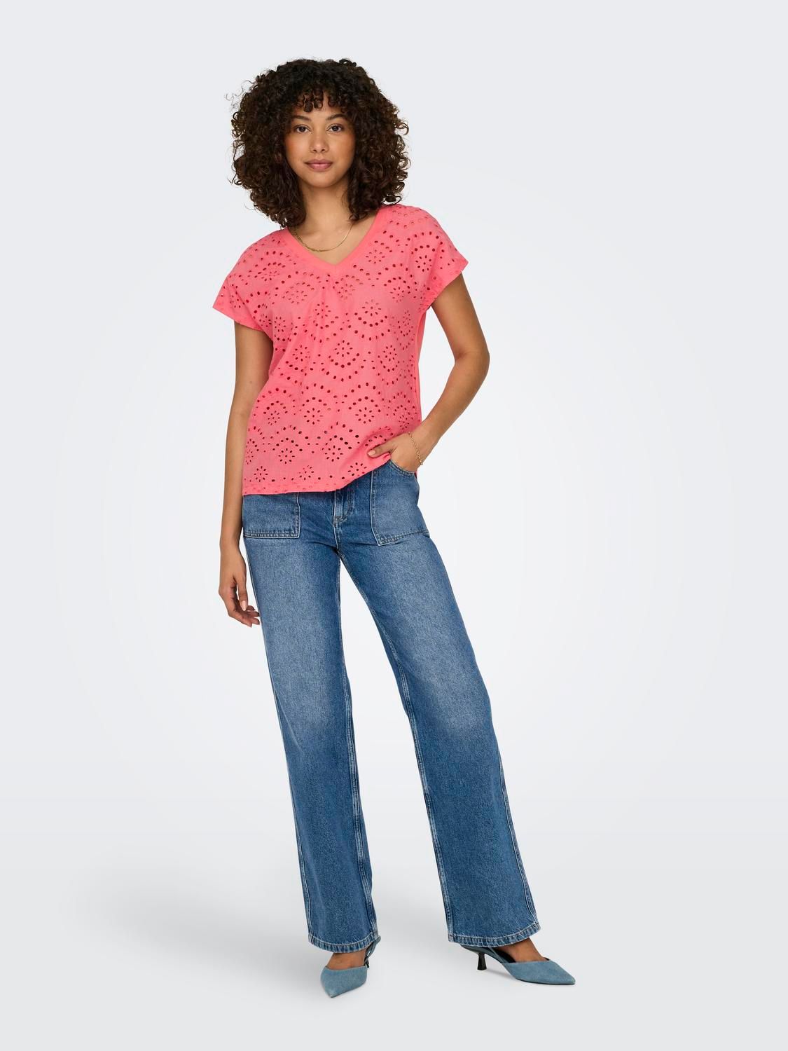 Only ONLLULU LIFE S/S V-NECK TOP BOX JRS Coral Paradise/Broderie anglais 2900148024044