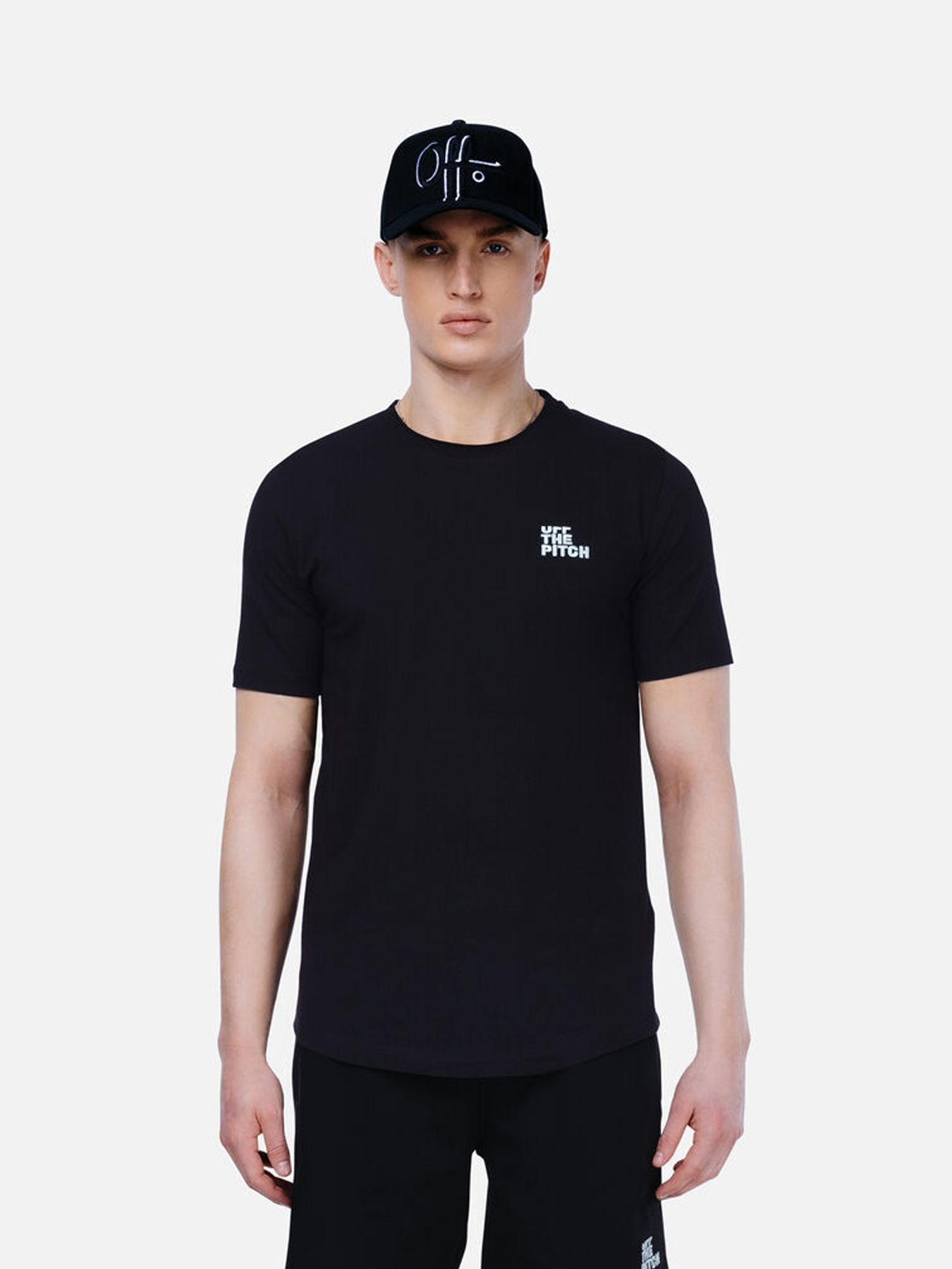 Off The Pitch Fullstop slim fit tee Black 2900148086073