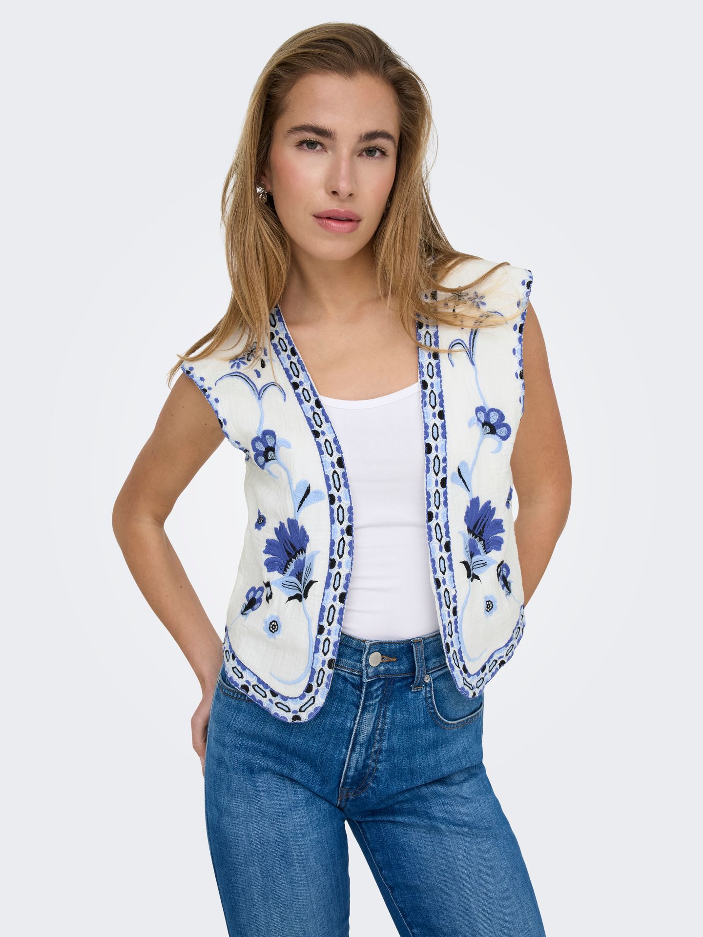 Only ONLTHYRA LIFE SL EMB VEST WVN CS Cloud Dancer/Lemons 2900156458022