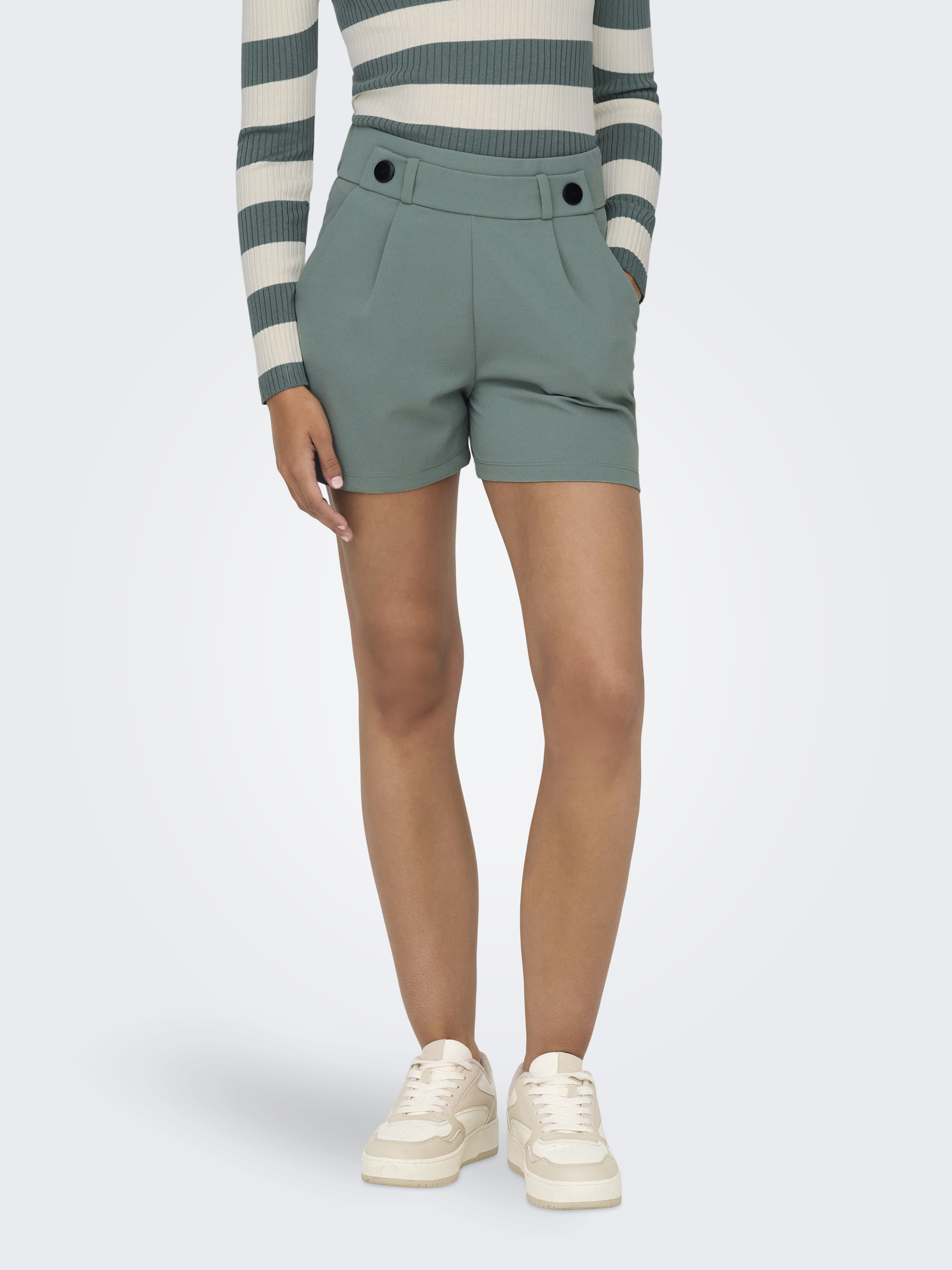 Short Femme JDY – Coupe Moderne, Tissu Stretch, Parfait Pour Le Sport Ou Le Style Décontracté