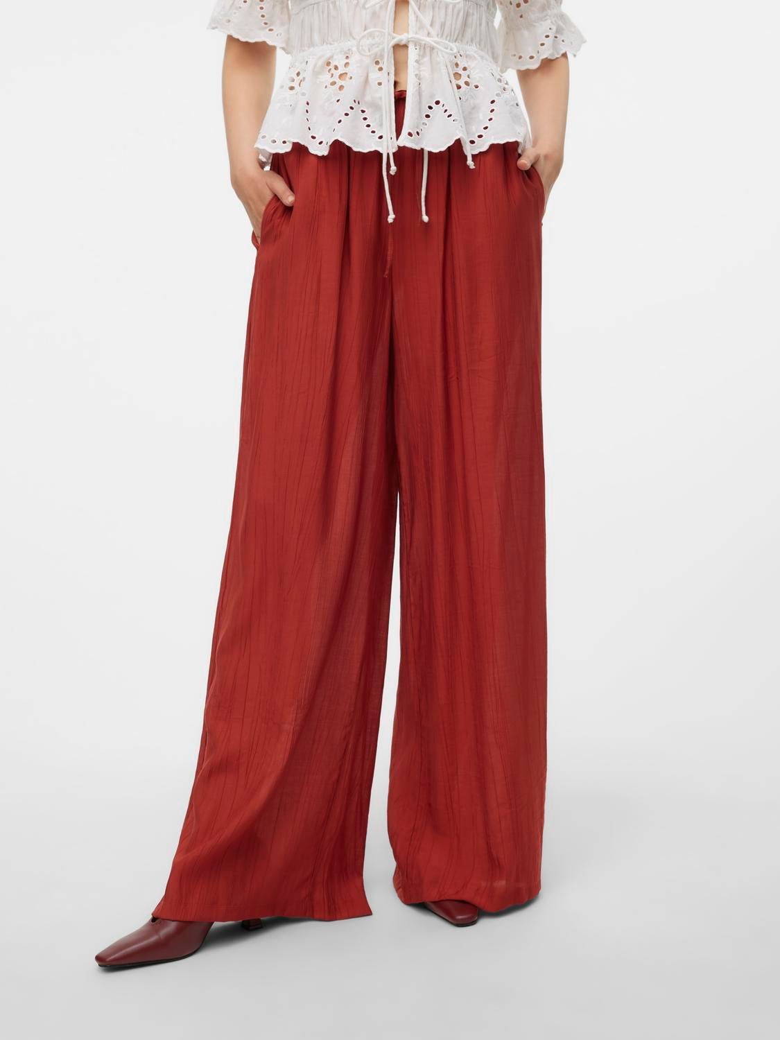 Vero Moda VMMAJA PALMA HW PANTS WVN GA Barn Red 00109318-EKA26011400001482