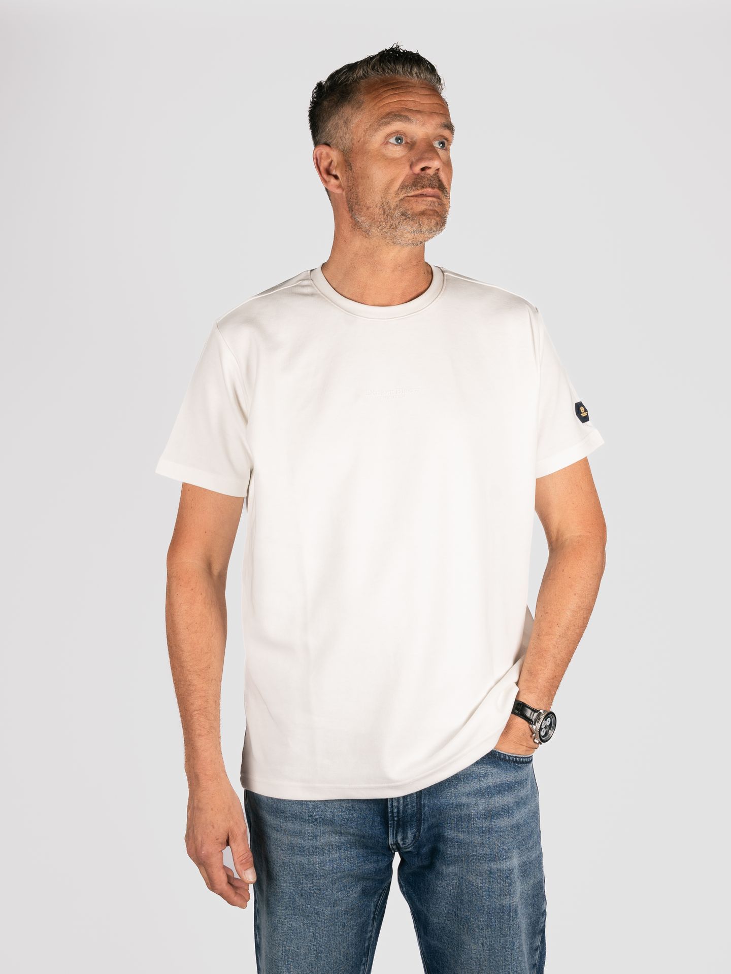 Donker Blauw DB-07 T-shirt ecru 2900149119060 Donker Blauw DB-07 T-shirt ecru 2900149119060