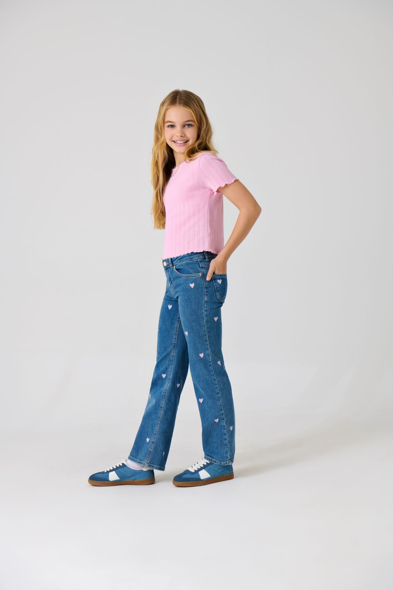 Only KOGJUICY WIDE LEG HEART EMB JEANS N Light Medium Blue Denim/PINK HEART 2900152950018