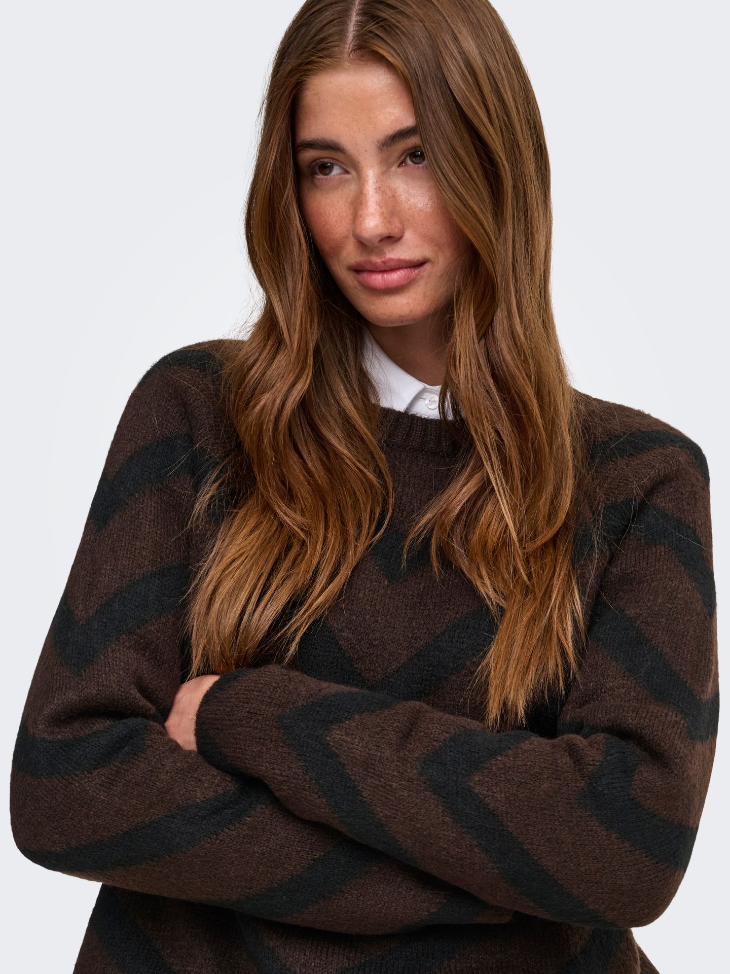 Only ONLELIZA L/S PULLOVER KNT NOOS Coffee Bean/Black 2900171054018
