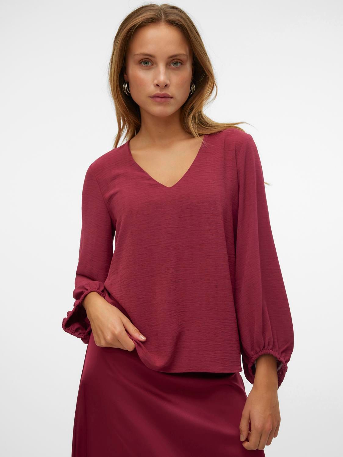 Vero Moda VMOLIVIA L/S V-NECK TOP WVN BTQ GA Red Plum 2900149636048