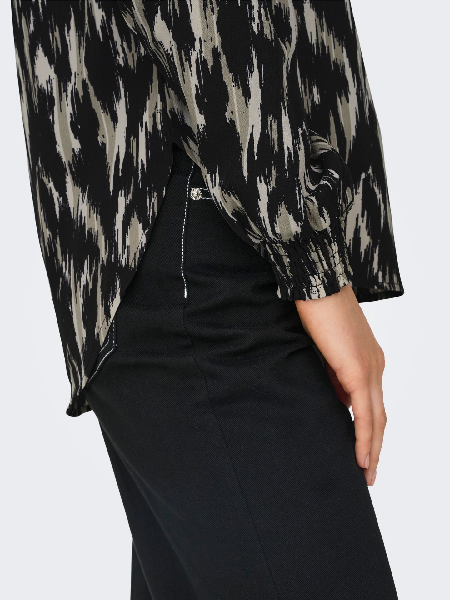 Only loONLELITE LIFE L/S TOP NOOS PTM Black/Rad 2900149813036