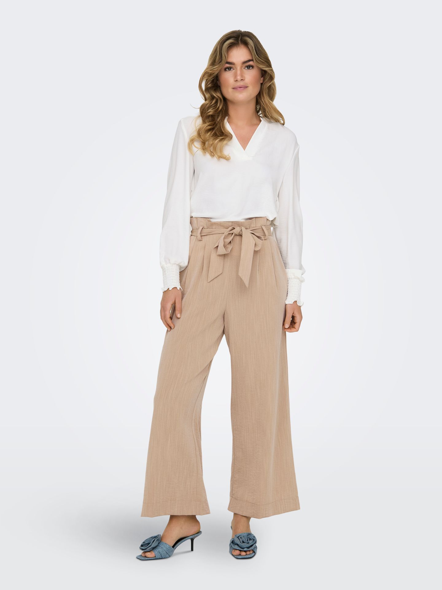 Only ONLMETTE V-NECK LS SMOCK TOP NOOS W Cloud Dancer 2900153244055