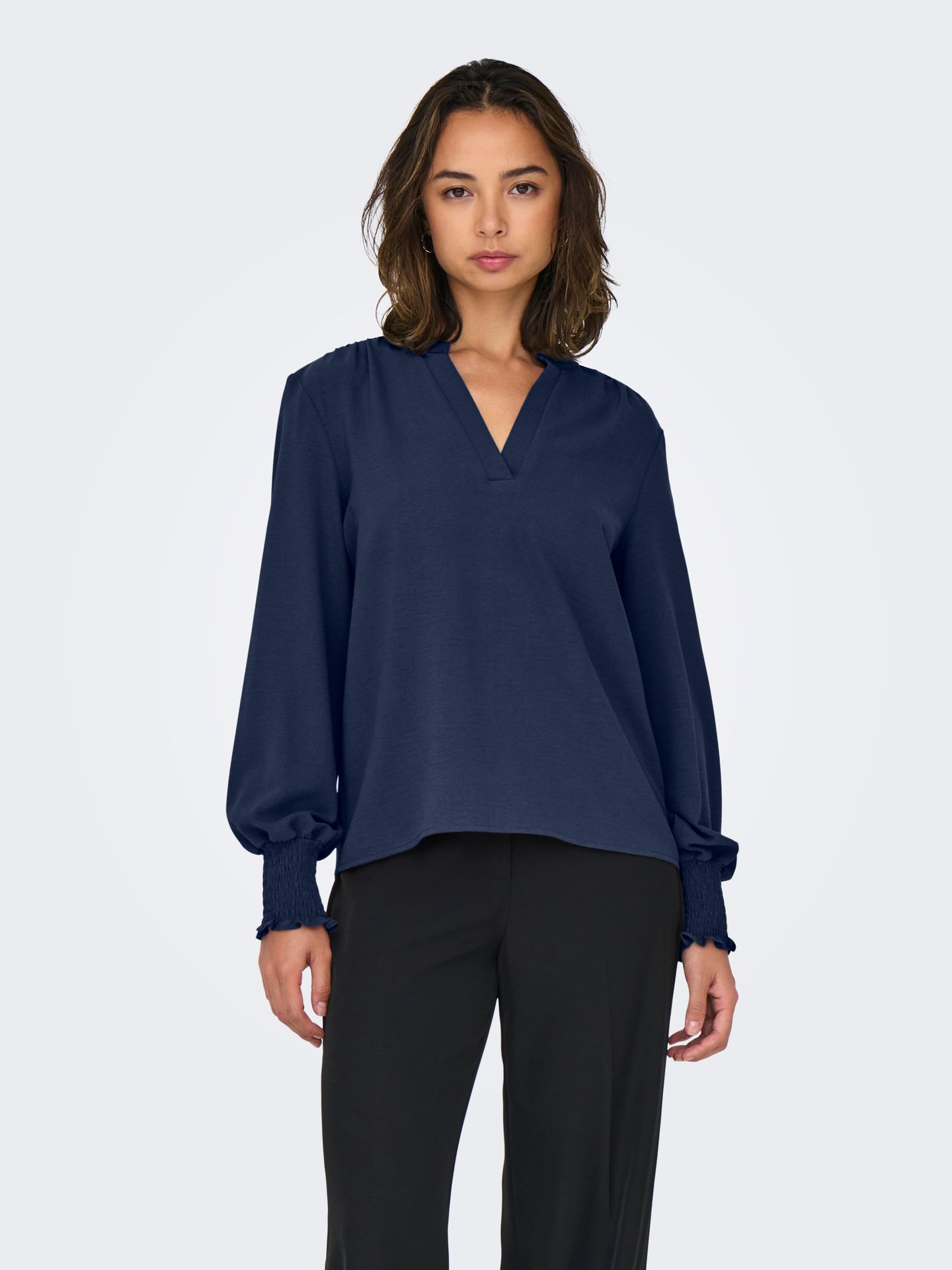 Only ONLMETTE V-NECK LS SMOCK TOP NOOS W Naval Academy 2900168306021
