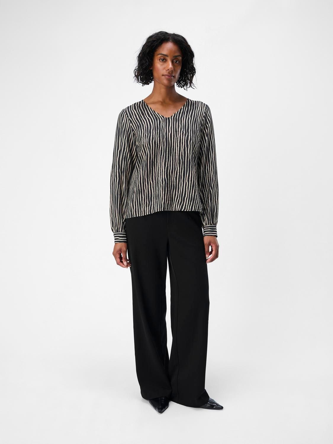 Object OBJJACIRA L/S V-NECK TOP NOOS Black/Sandshell vertical col 2900149969023