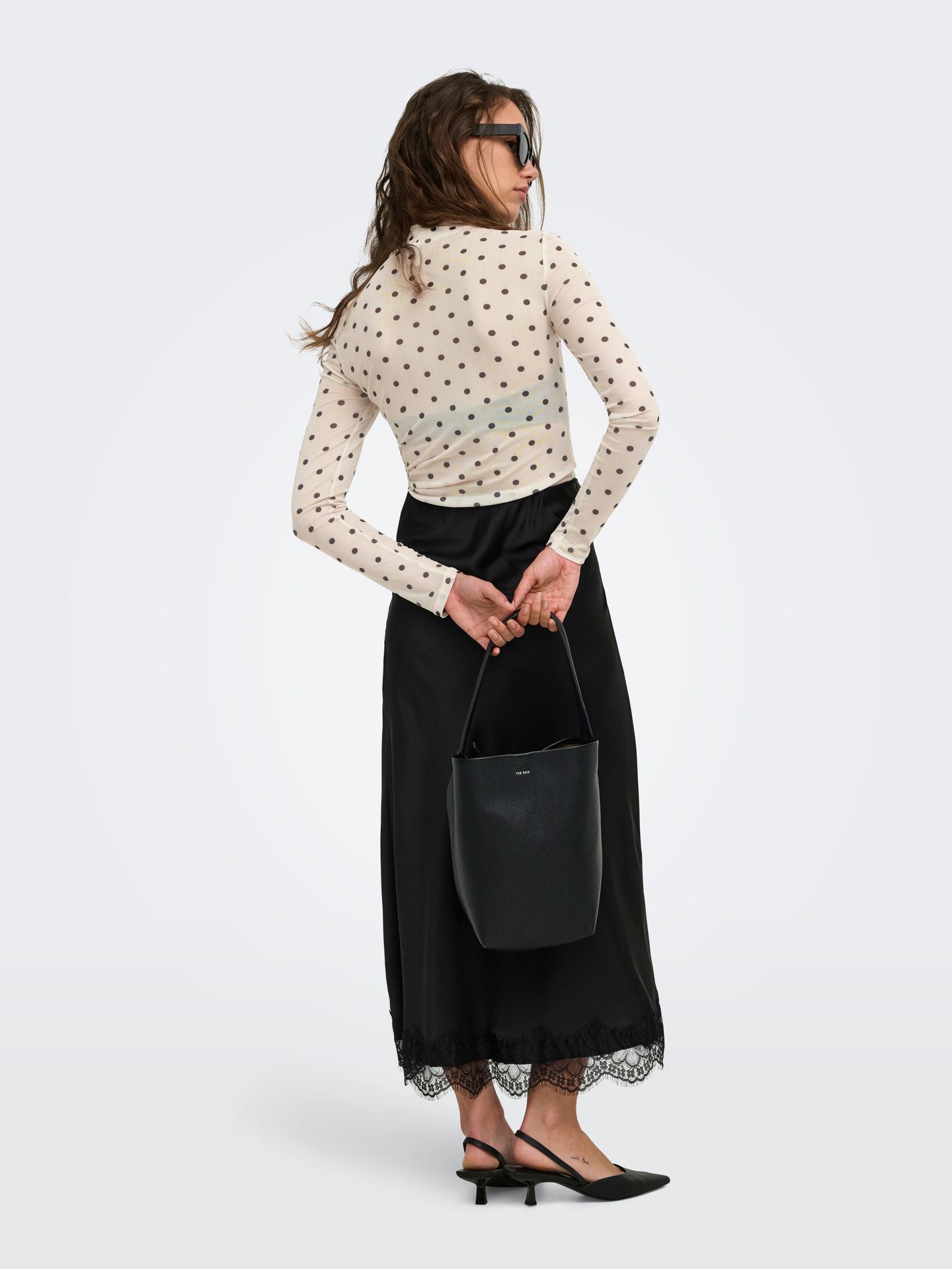 Only ONLERICA LIFE MESH L/S TOP JRS NOOS Seedpearl/Black dot 2900168595036
