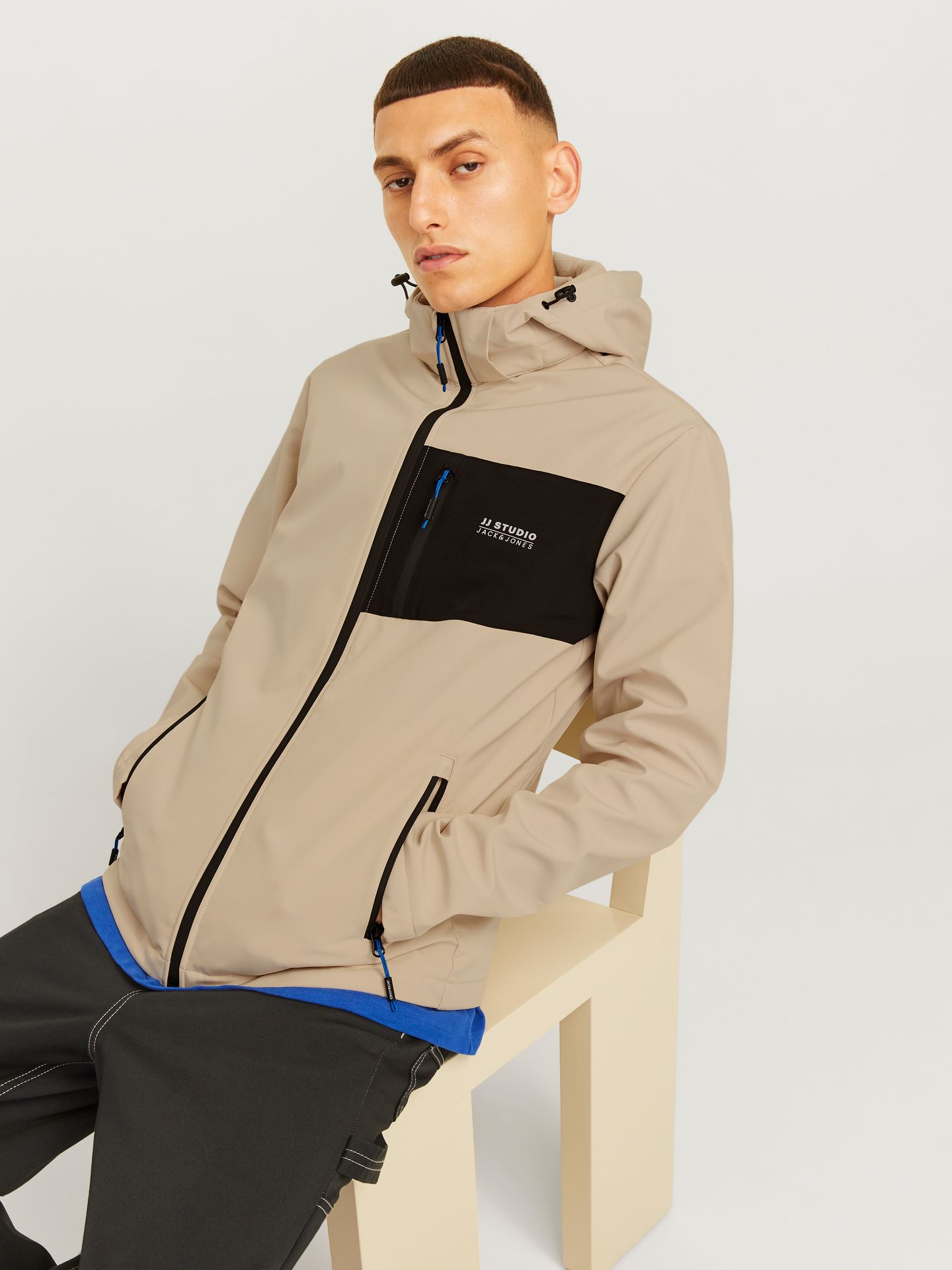 Jack & Jones JJTAYLOR SOFTSHELL JACKET Moonbeam 2900150334025