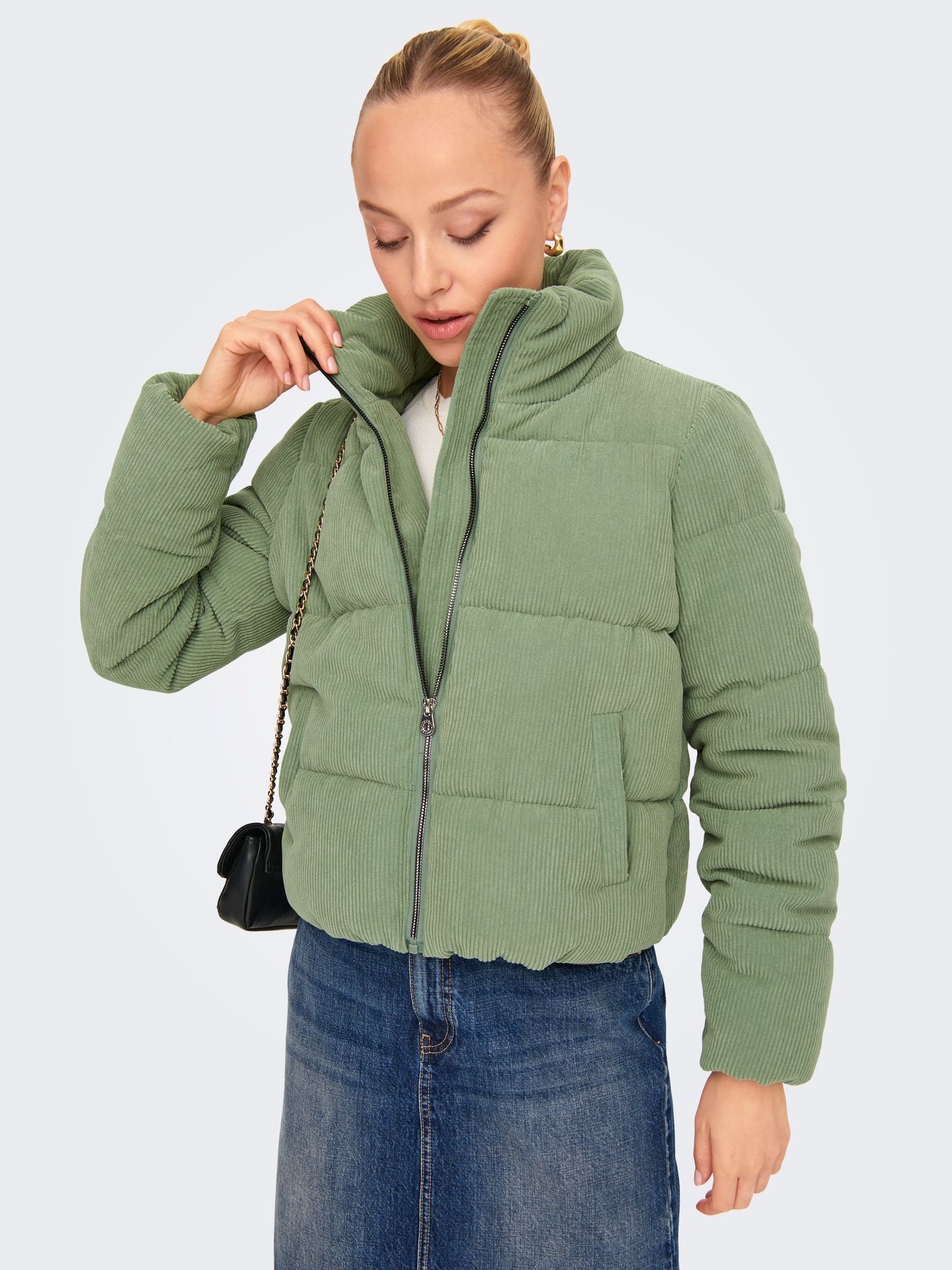 Only ONLNEWDOLLY CORDUROY PUFFER OTW NOO Hedge Green/BIG CORDUROY PATTERN 2900158331019