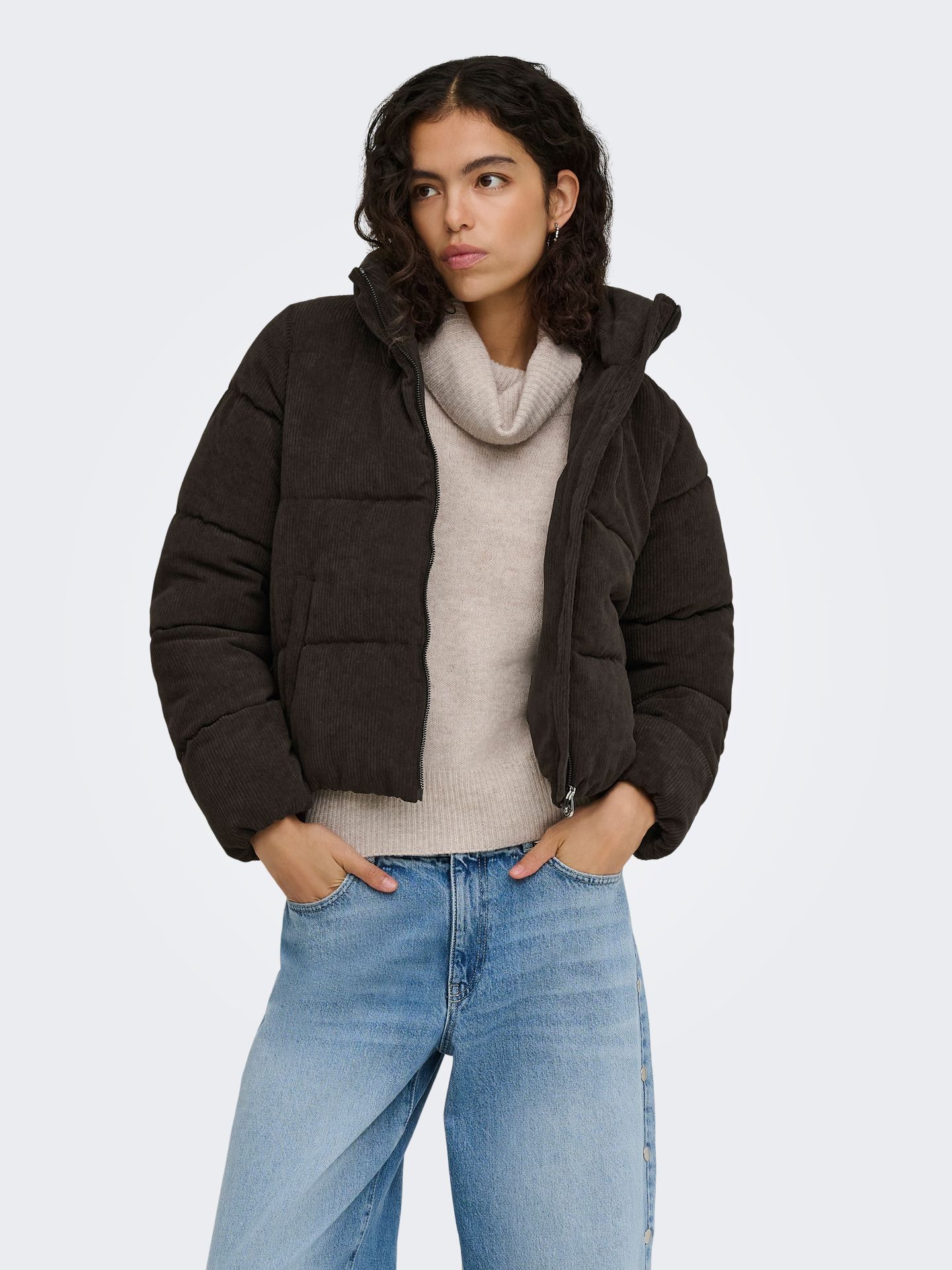 Only ONLNEWDOLLY CORDUROY PUFFER OTW NOO Chocolate Torte/CLOUD DANCER 00110212-EKA26011400003528